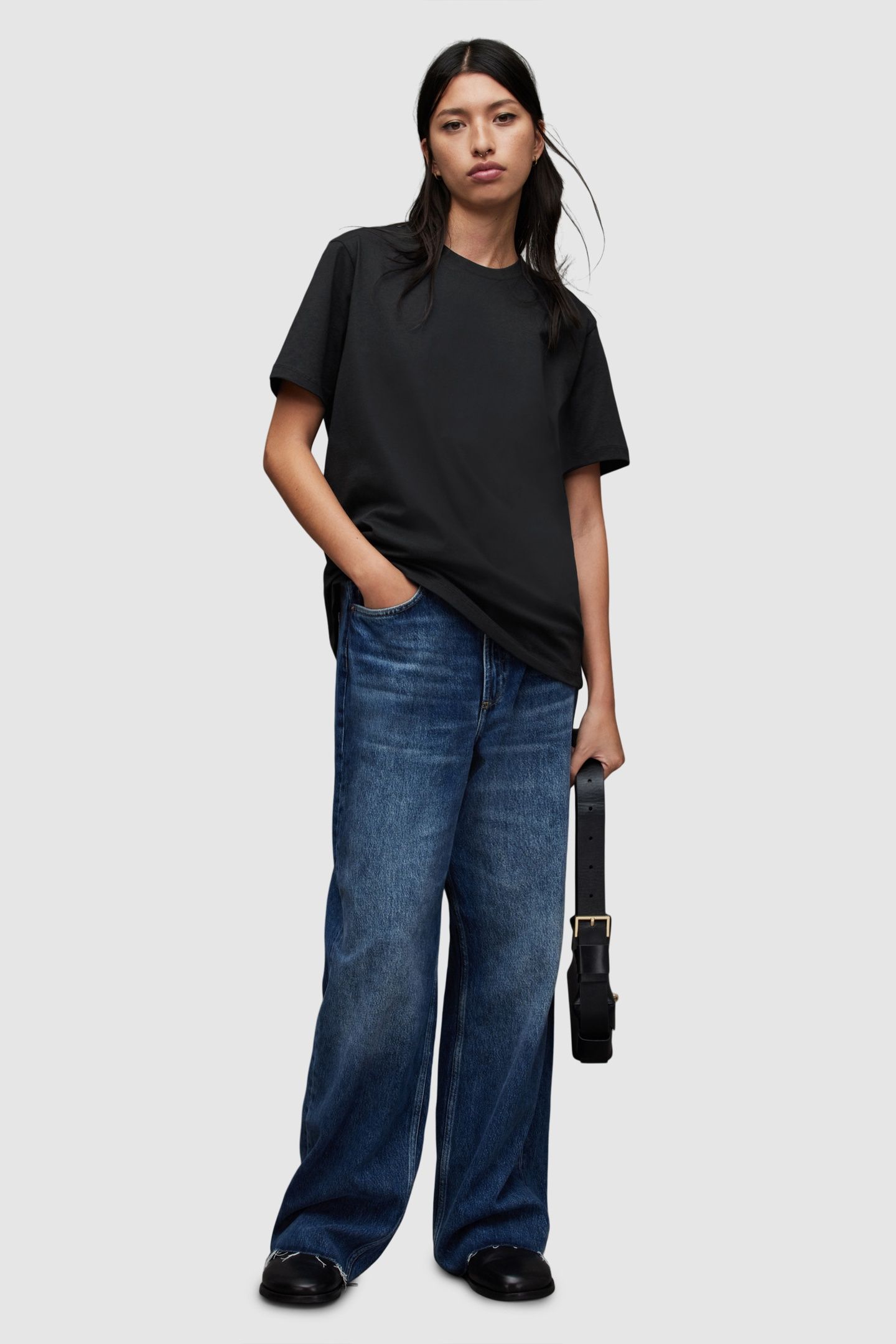 DOWNTOWN BOYFRIEND T BLACK 3