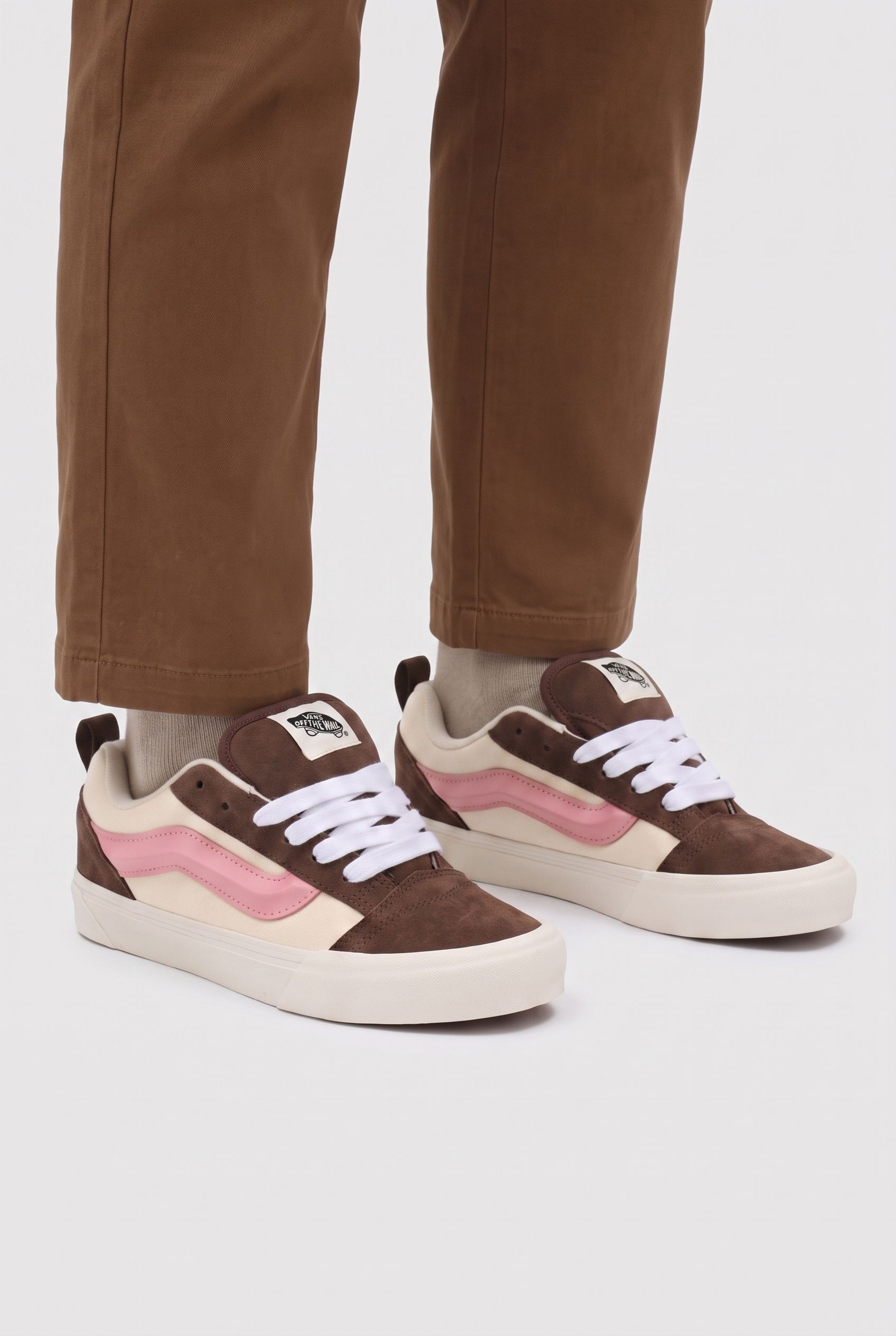UNISEX KNU SKOOL BROWN 3
