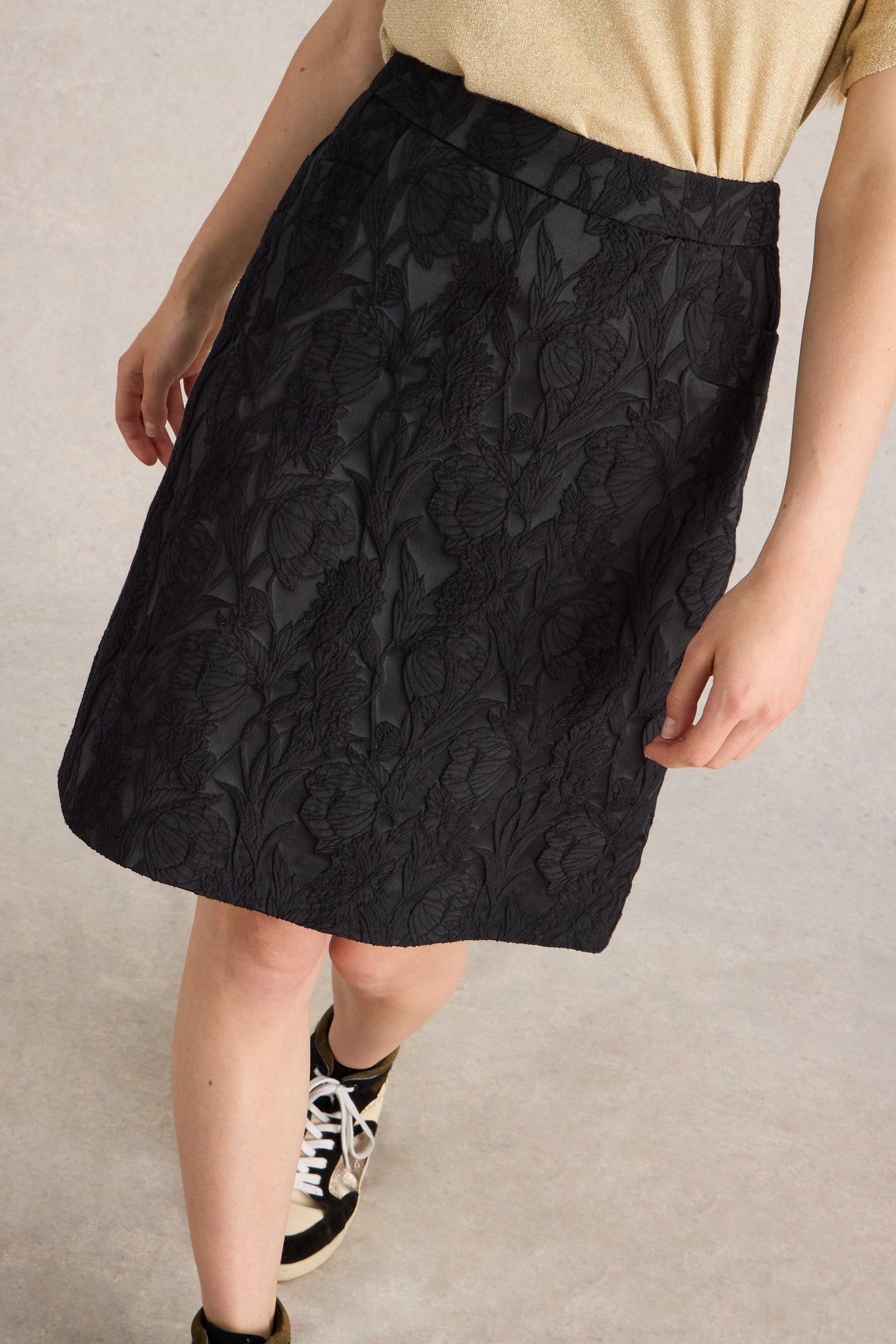 CORAL JACQUARD SKIRT PURE BLACK 2
