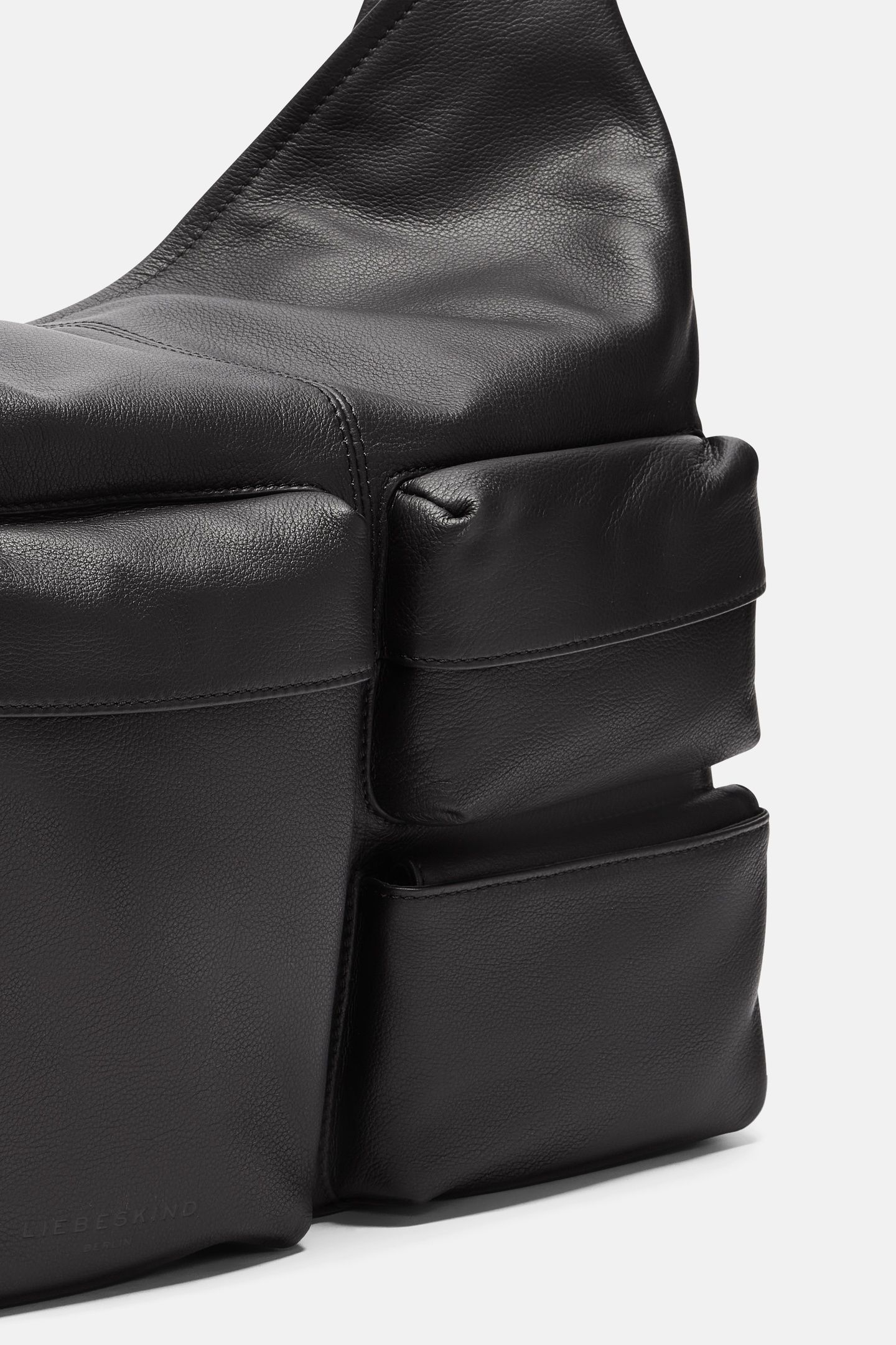 HOBO MEDIUM BLACK 6