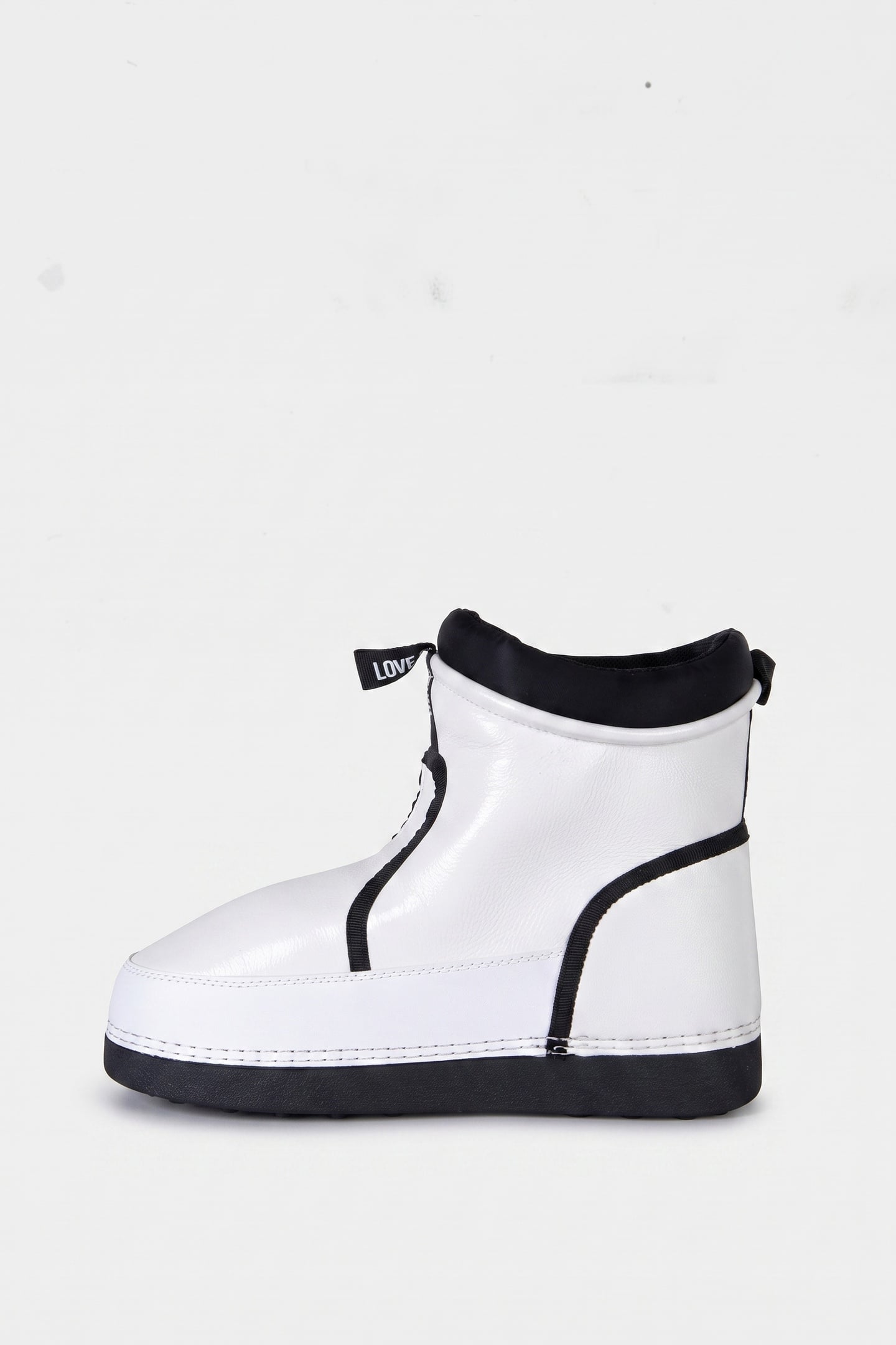 WINTER BOOTS WHITE 2