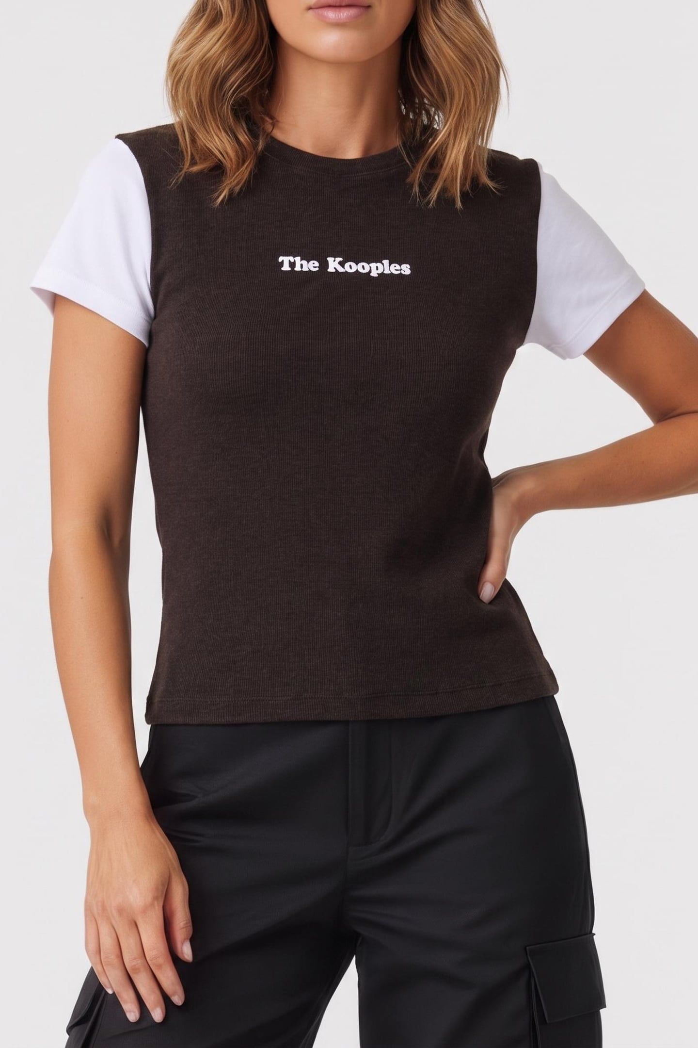 SHORT-SLEEVED T-SHIRT W FRONT PRINT BROWN / BLACK 1
