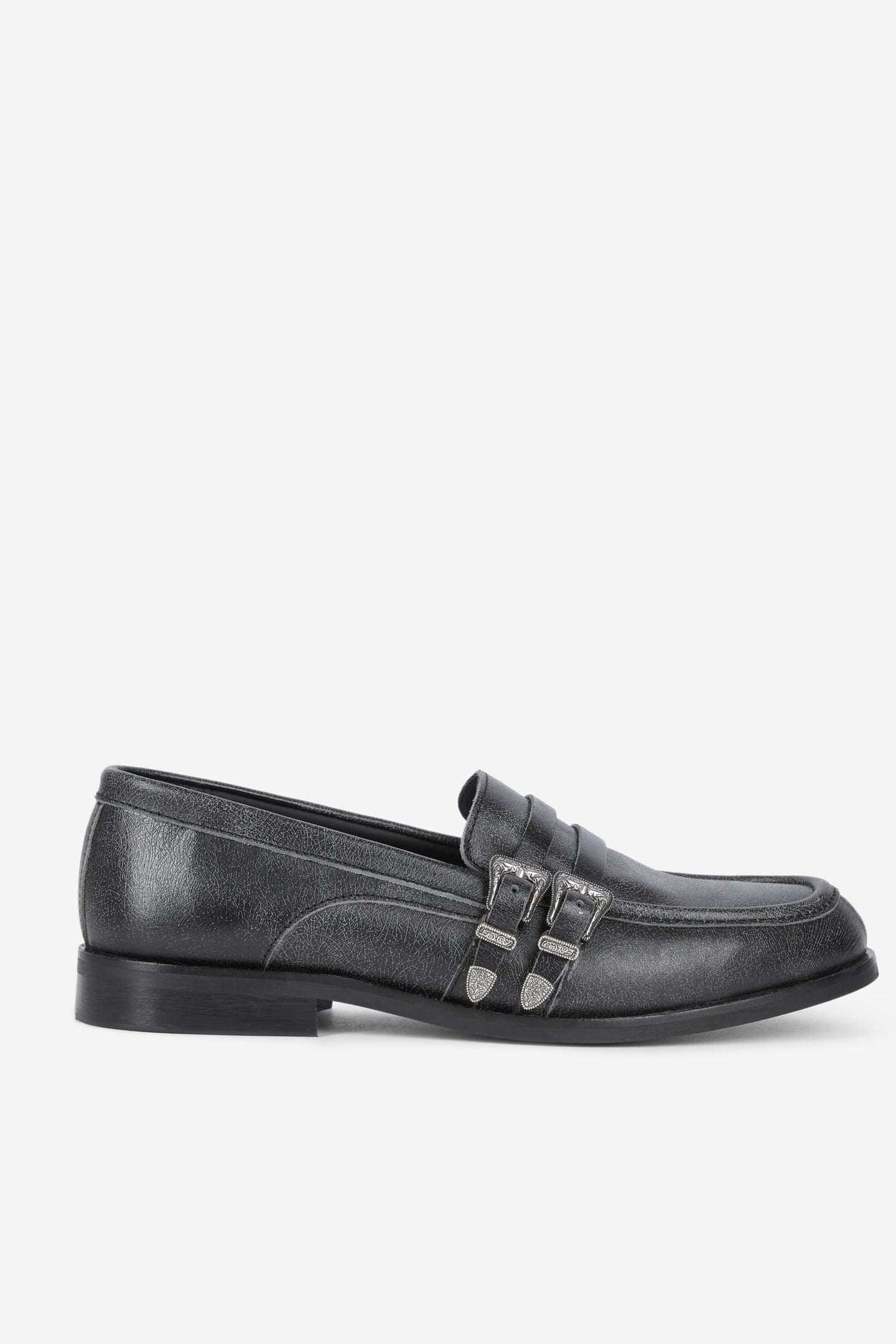 LEATHER MOCCASINS WITH A DISTURBED EFFECT BLACK 1