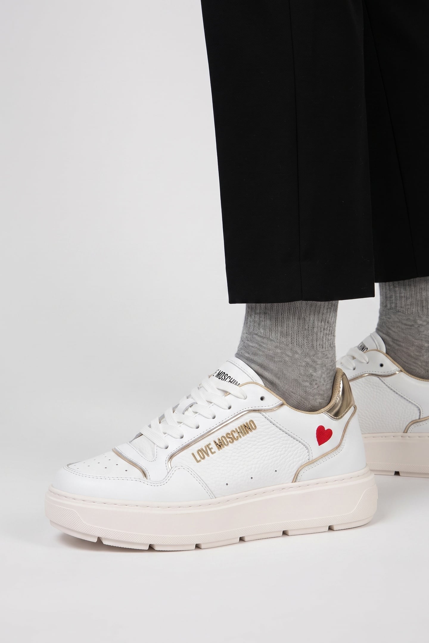 SNEAKERS WHITE 3
