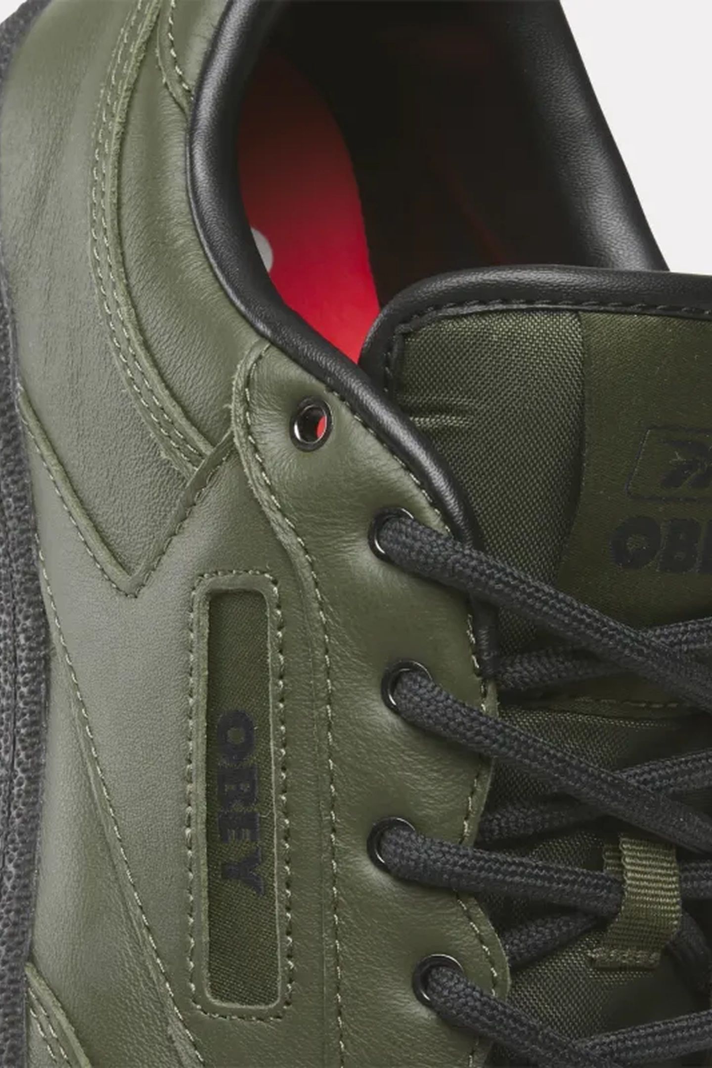 UNISEX CLUB C 85 GREEN/BLACK/RED 6