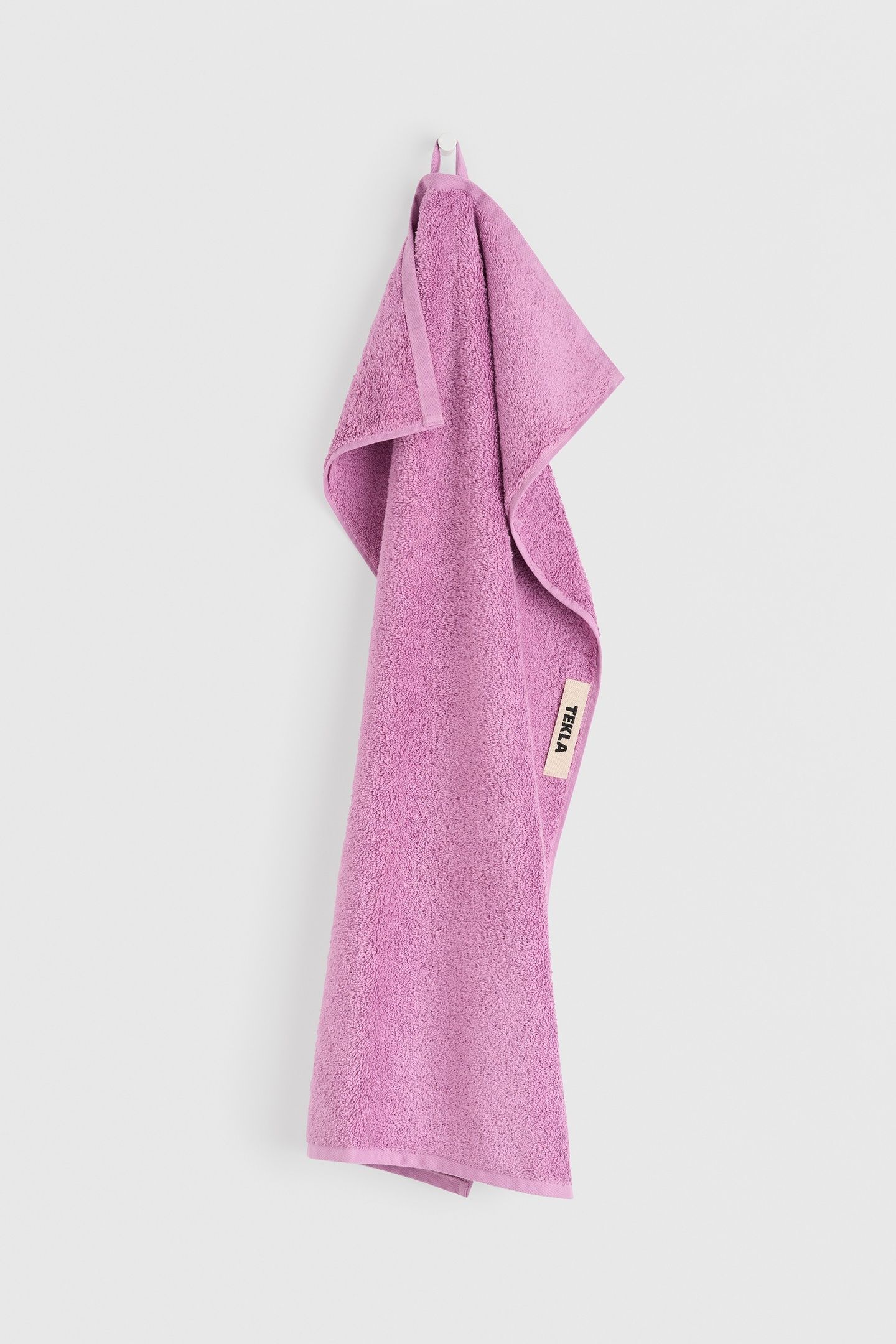 UNISEX HAND TOWEL MAGENTA 1