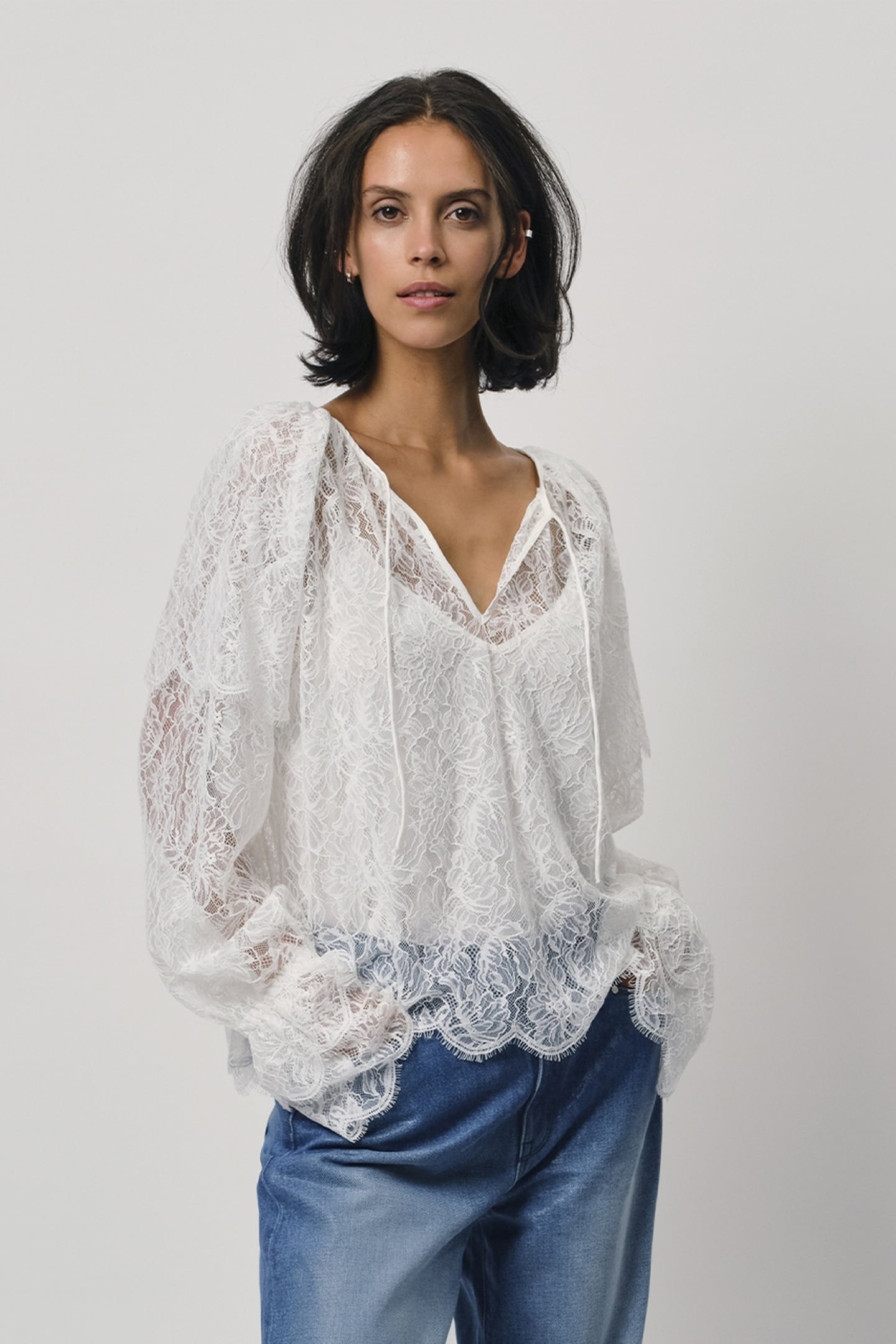 ZILAN BOHO DETAILED LACE TOP MILK WHITE 1