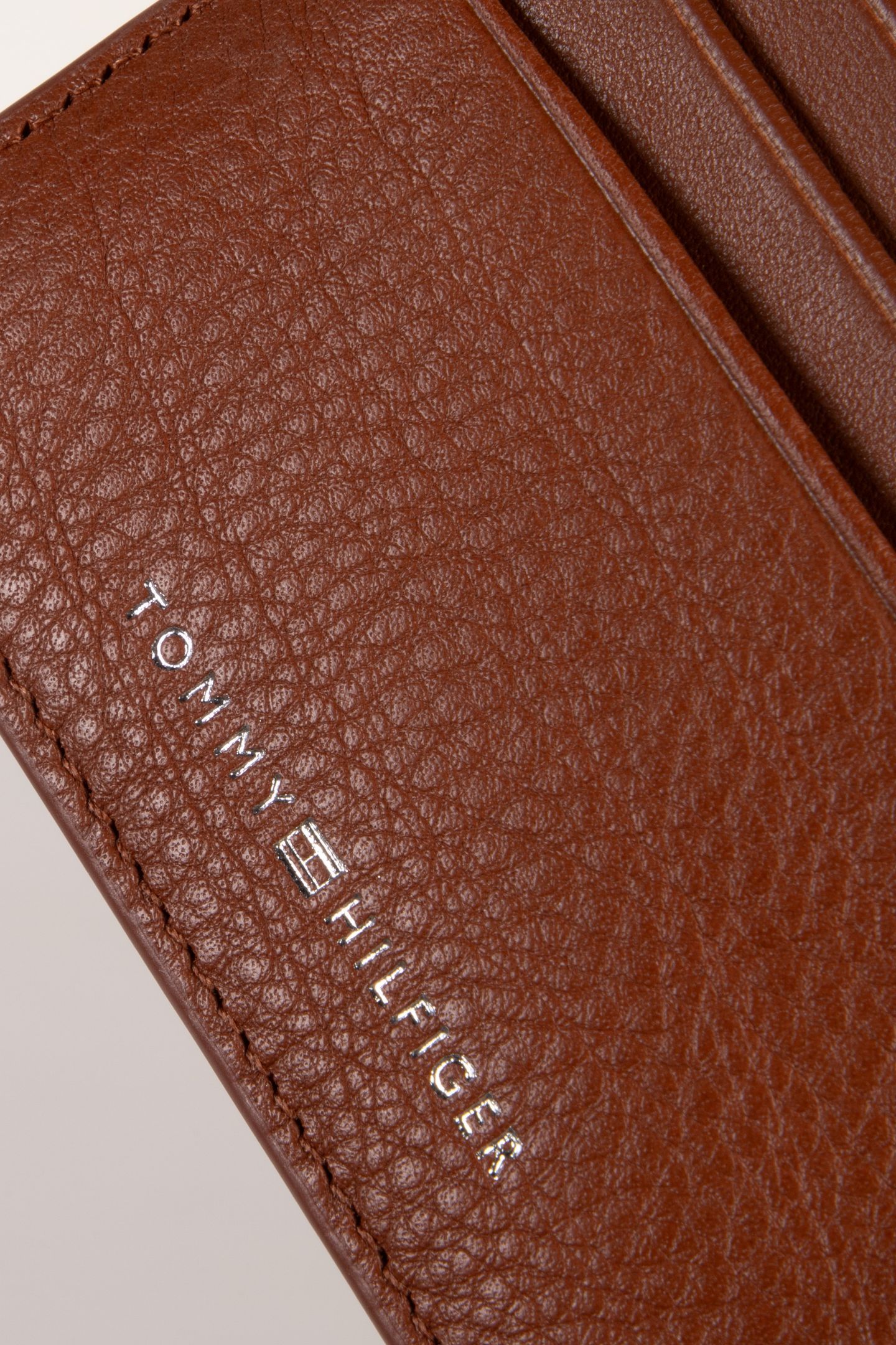 CORP CARDHOLDER WINTER COGNAC 4