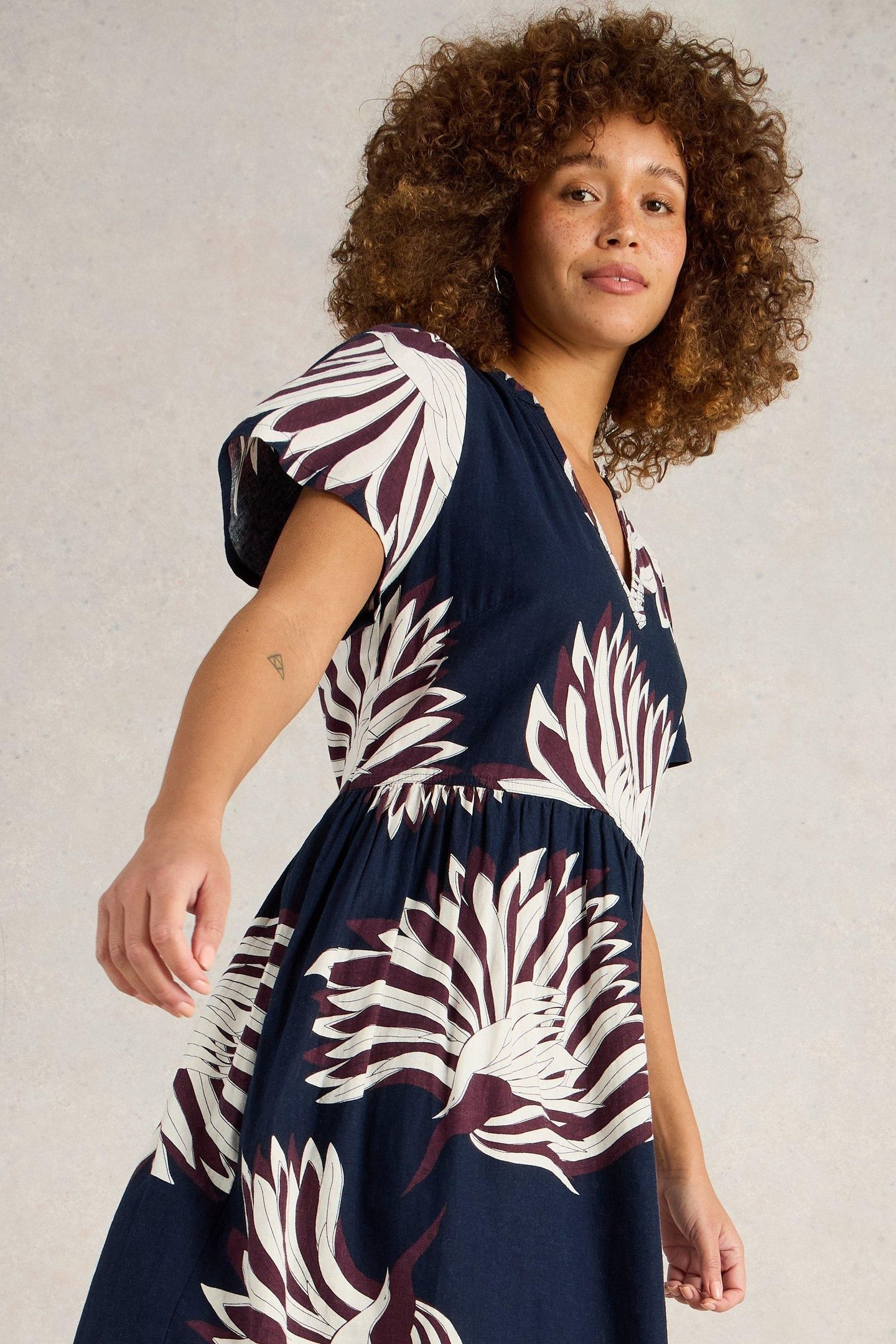 CLOVE LINEN BLEND DRESS NAVY PRINT 1