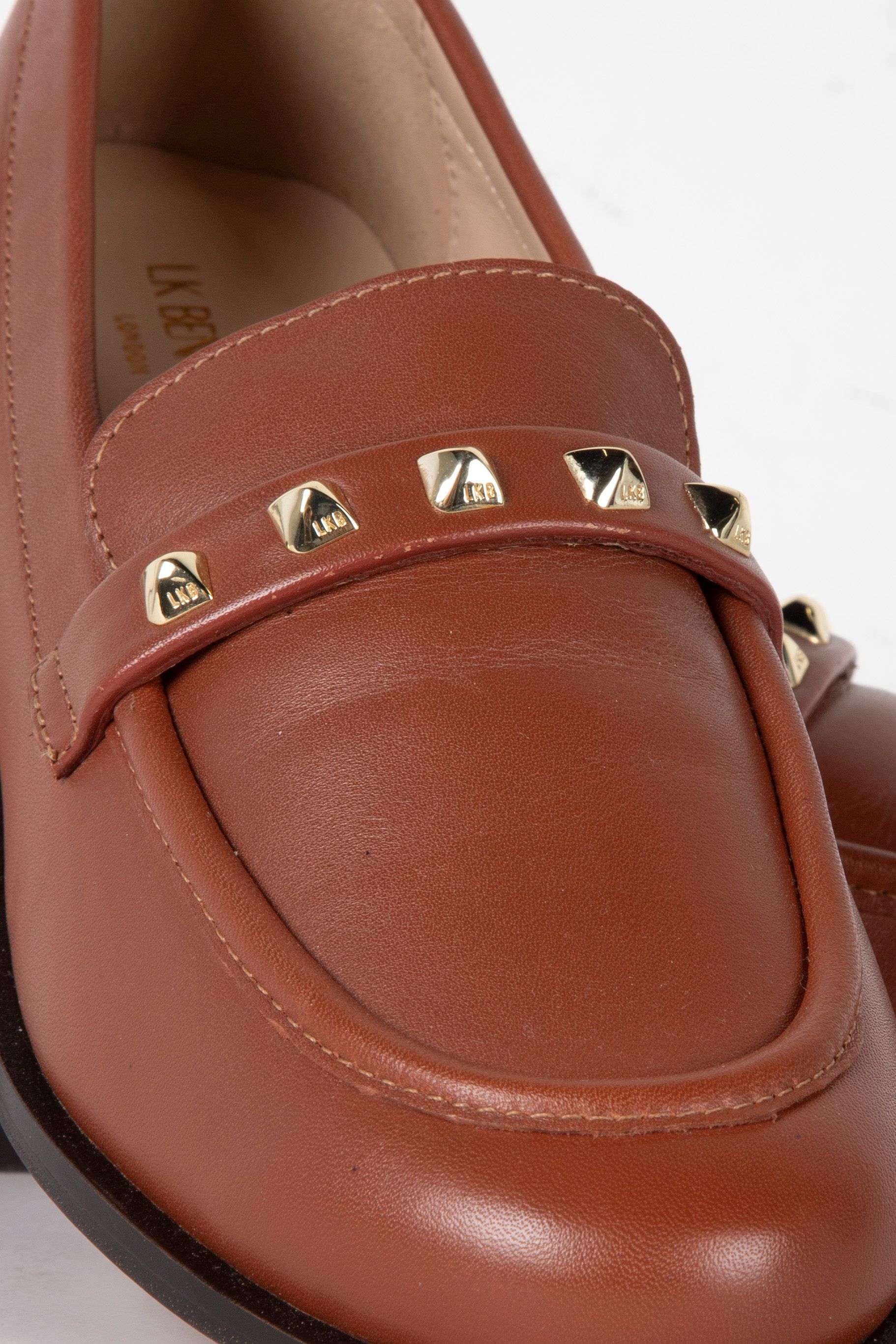 STELLAR STUD DETAIL CHESTNUT 4