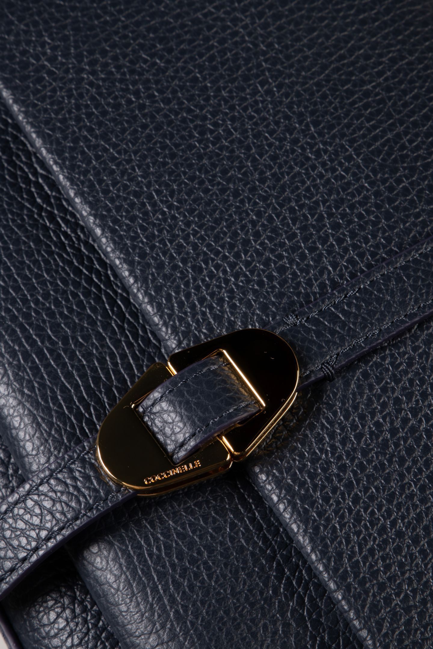 COCCINELLEDORIAN MIDNIGHT BLUE 4