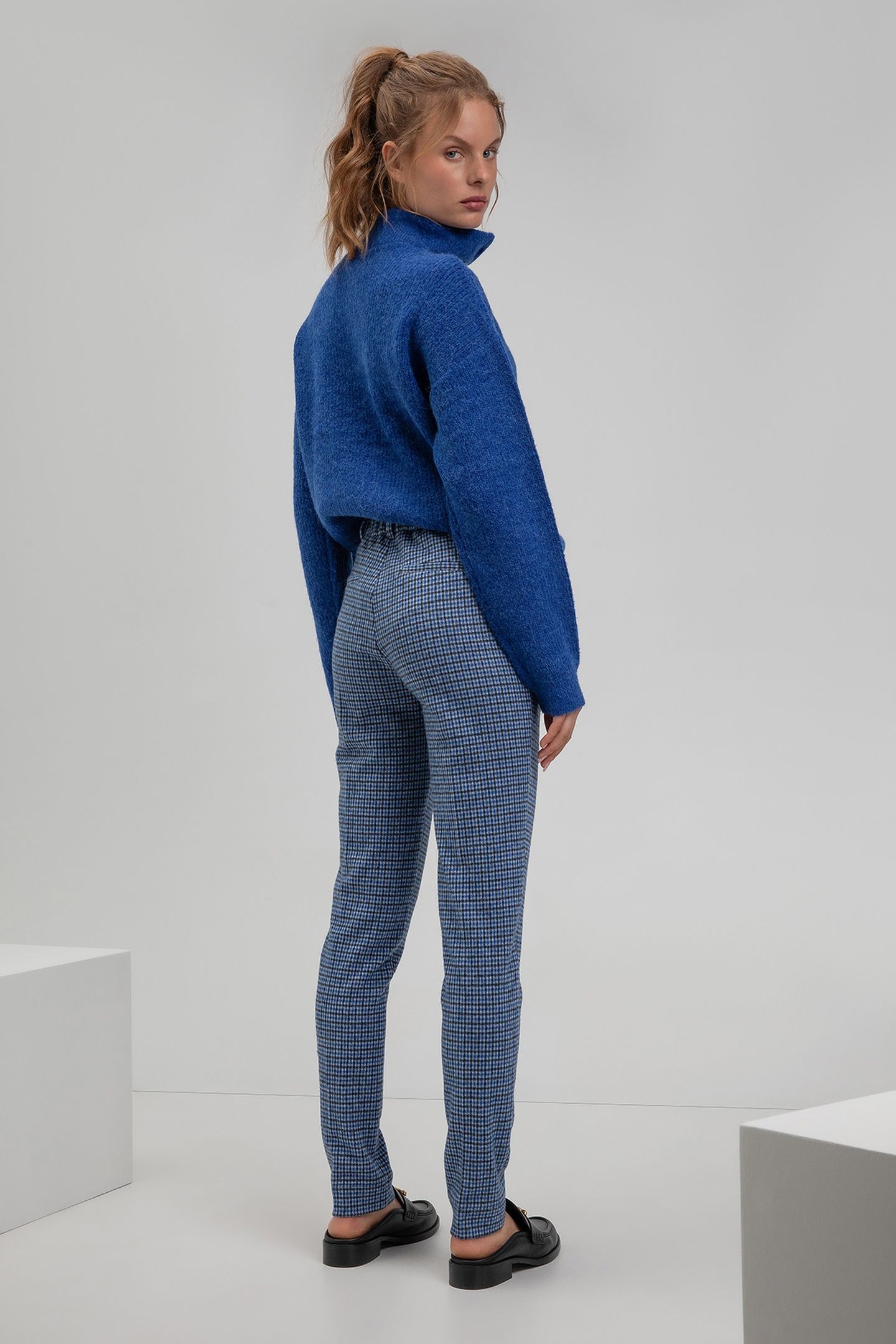TAO PANTS NAVY CHECK 2