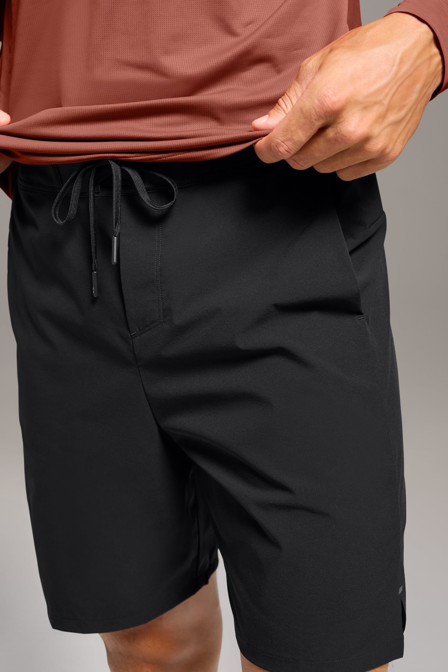 PERFORMANCE HYBRID SHORT 1 BLACK 7