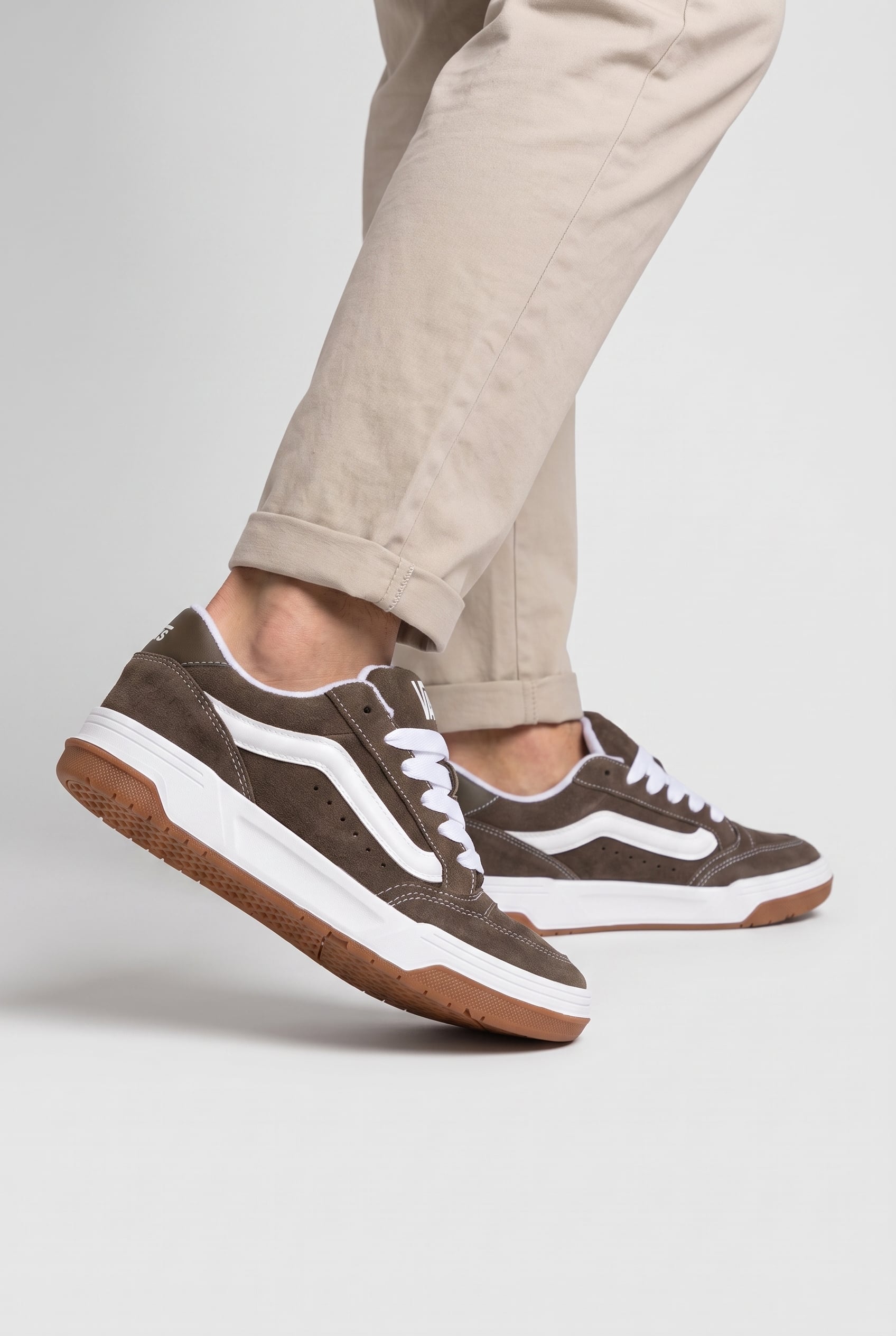 UNISEX HYLANE BROWN 3