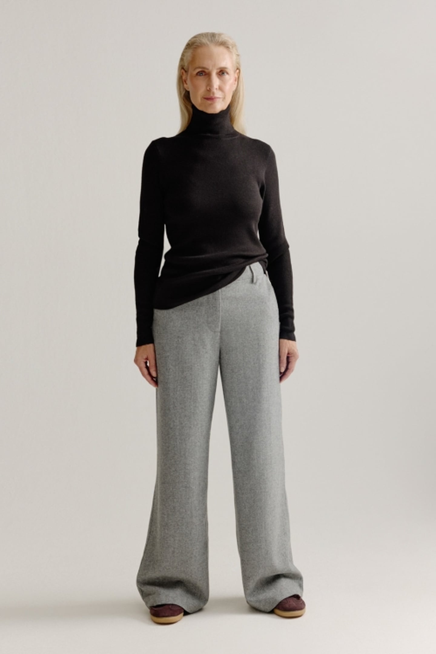 SAAR SWEATER BLACK 2