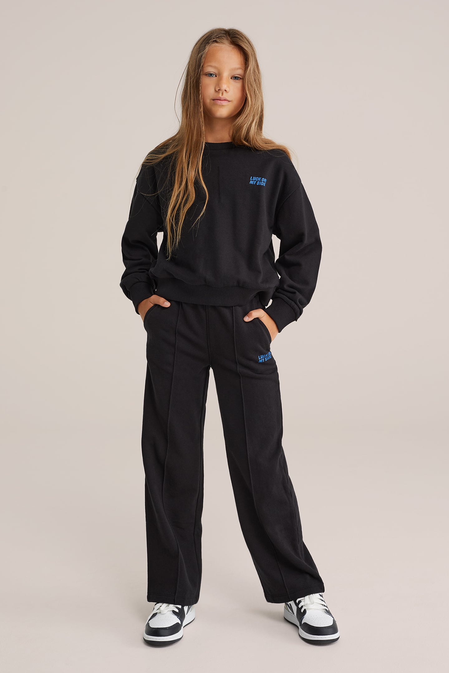 SWEATER BLACK 1