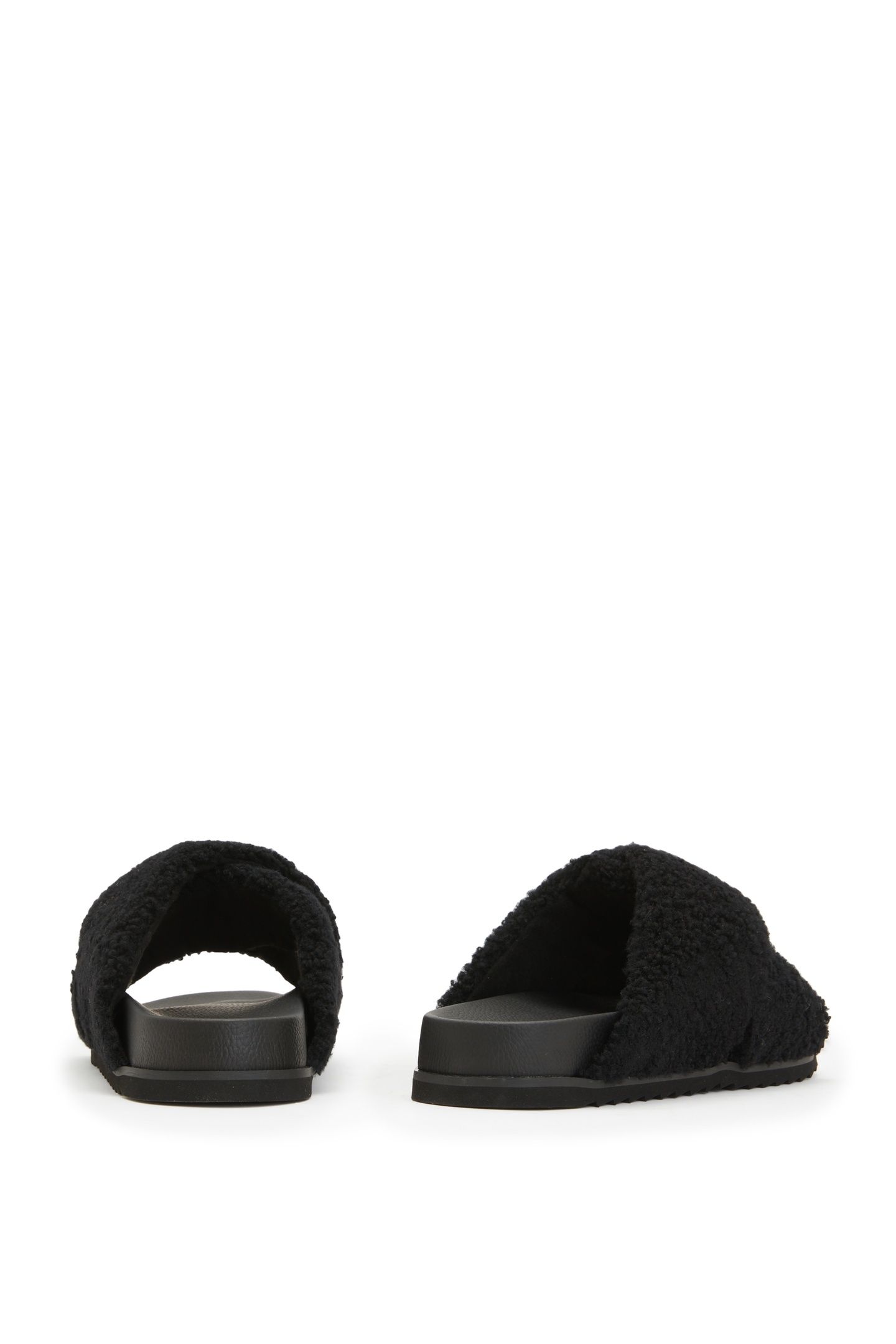 SAKI SHEARLING SANDA BLACK 2