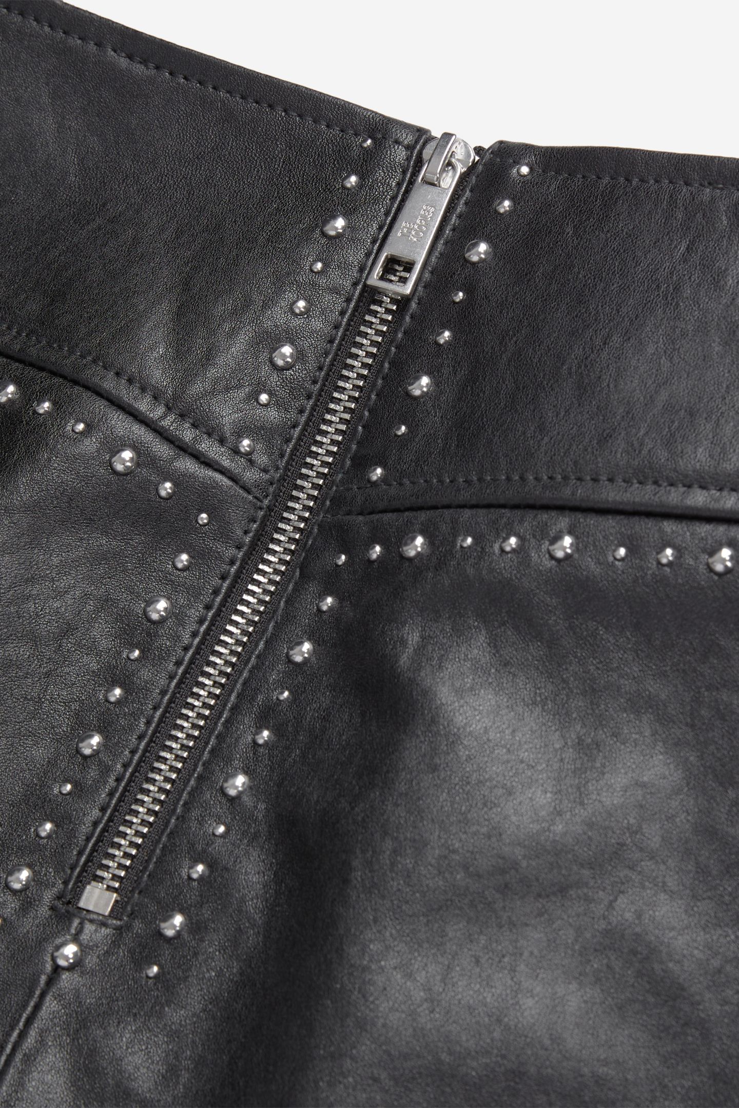 SHORT LEATHER SKIRT WITH STUDDED DETAILS BLACK 5