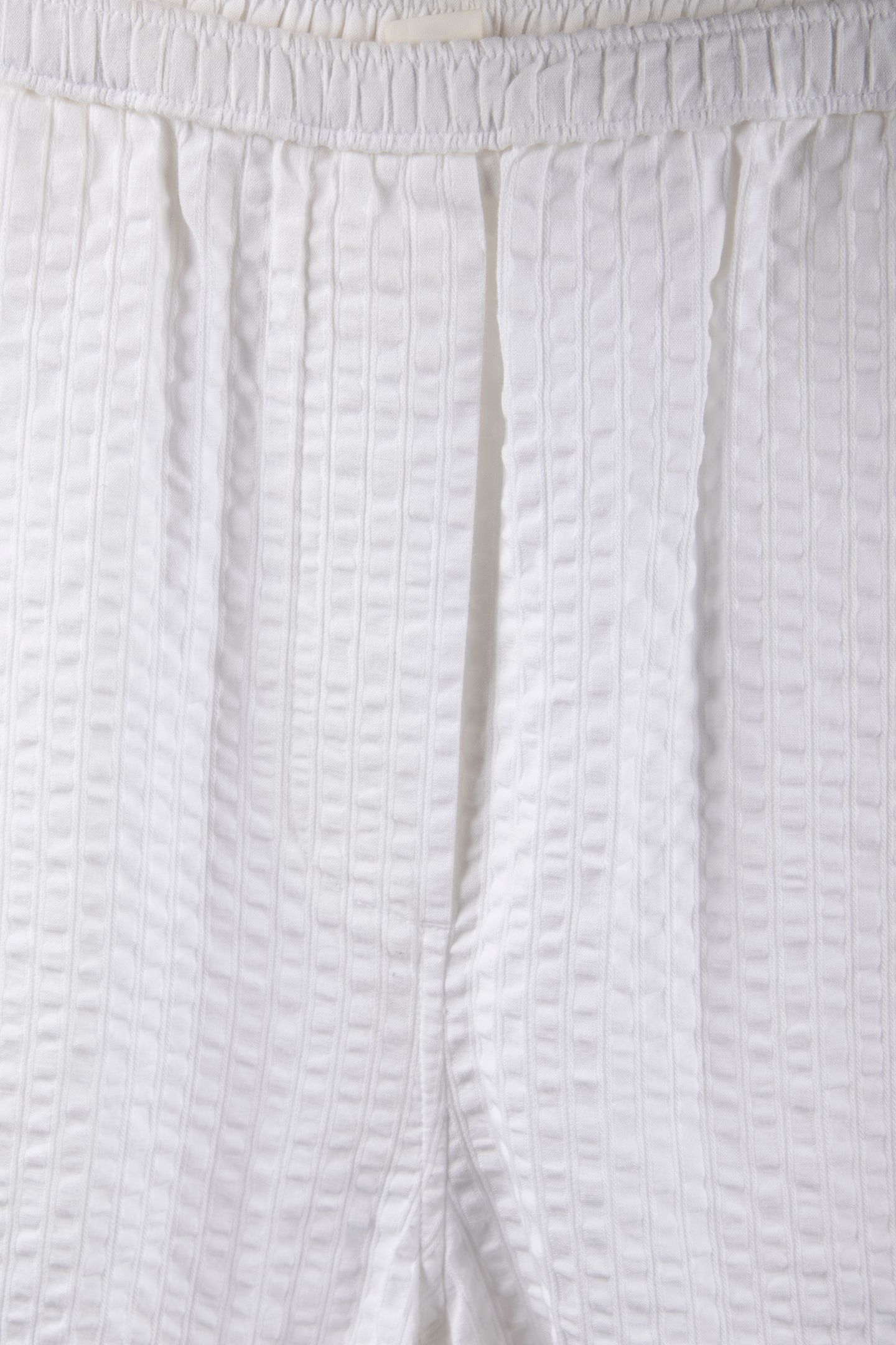 ERMA FRILL SHORTS WHITE 4