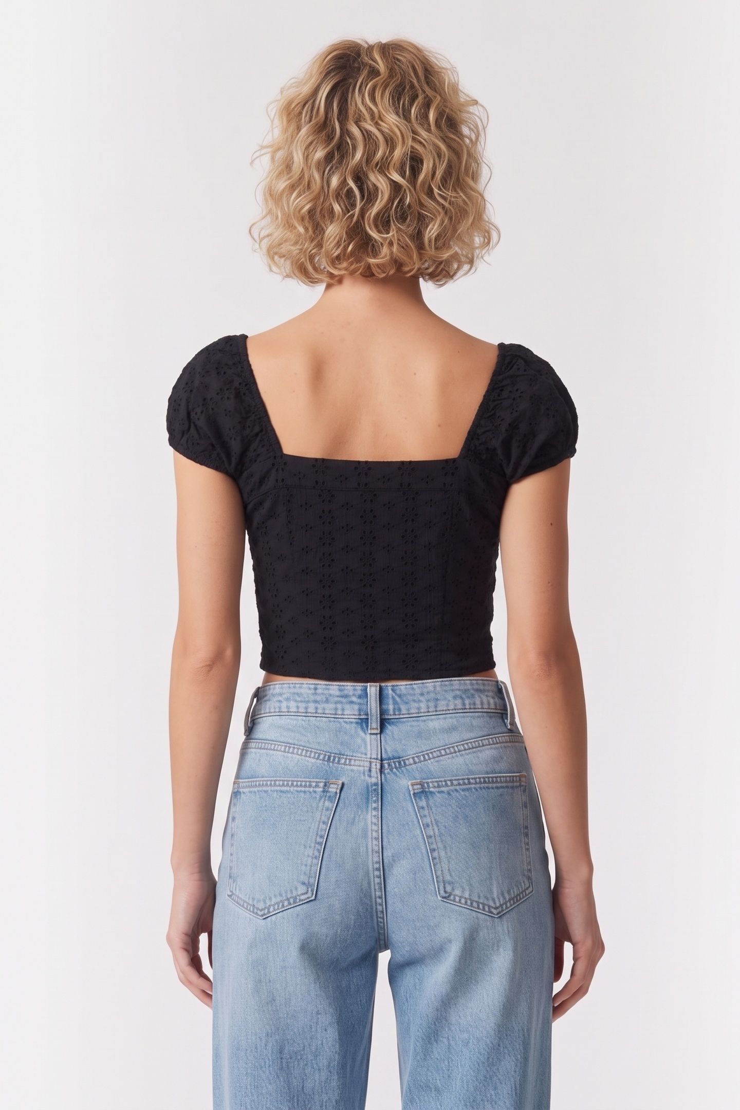 GUESS ECO ELIANE SS PUFFED TOP JET BLACK A996 2
