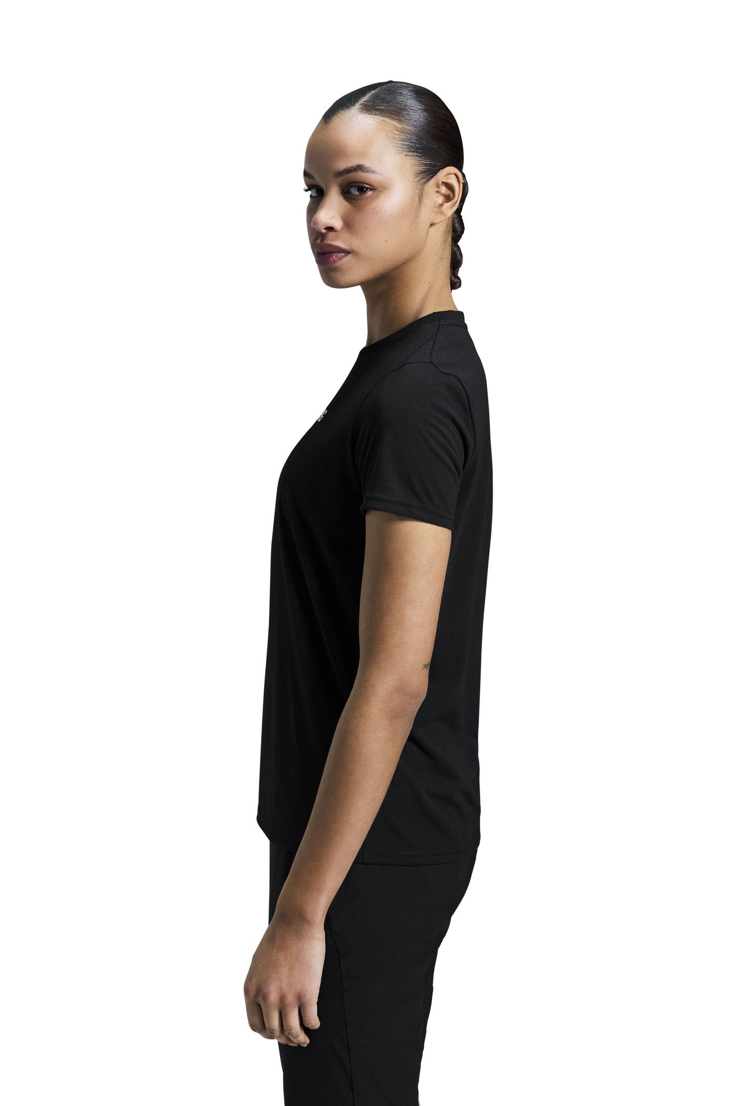 ON RUN-T 1 BLACK 2