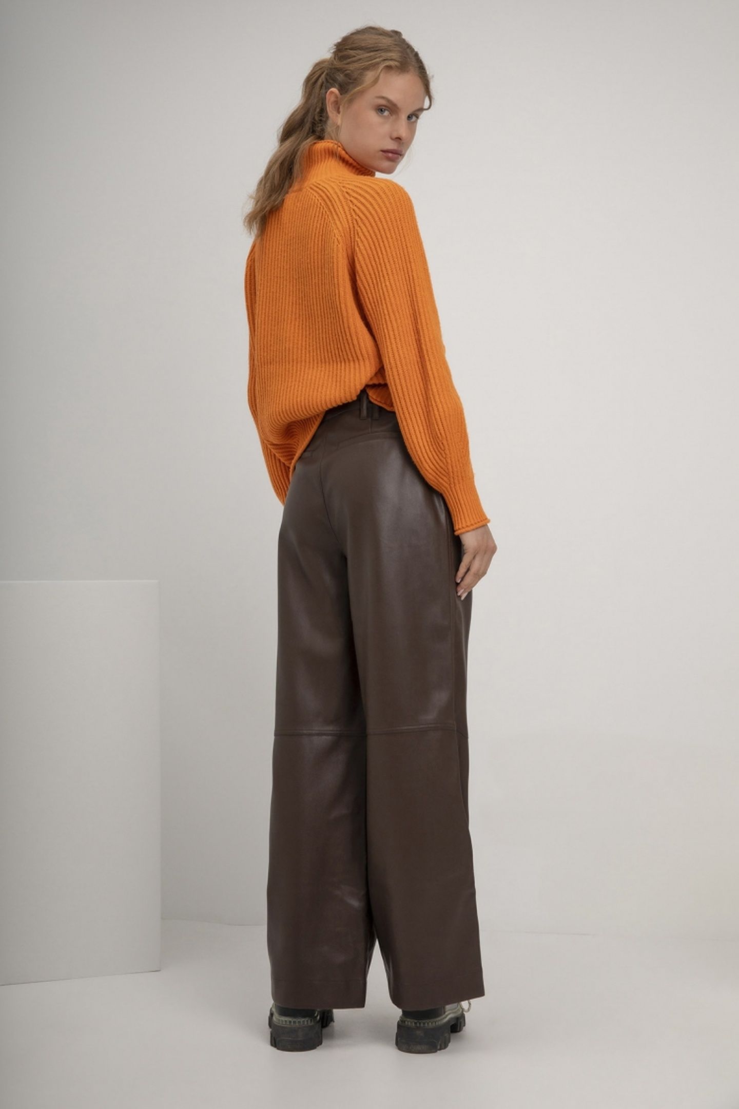 SERENA SWEATER ORANGE 2