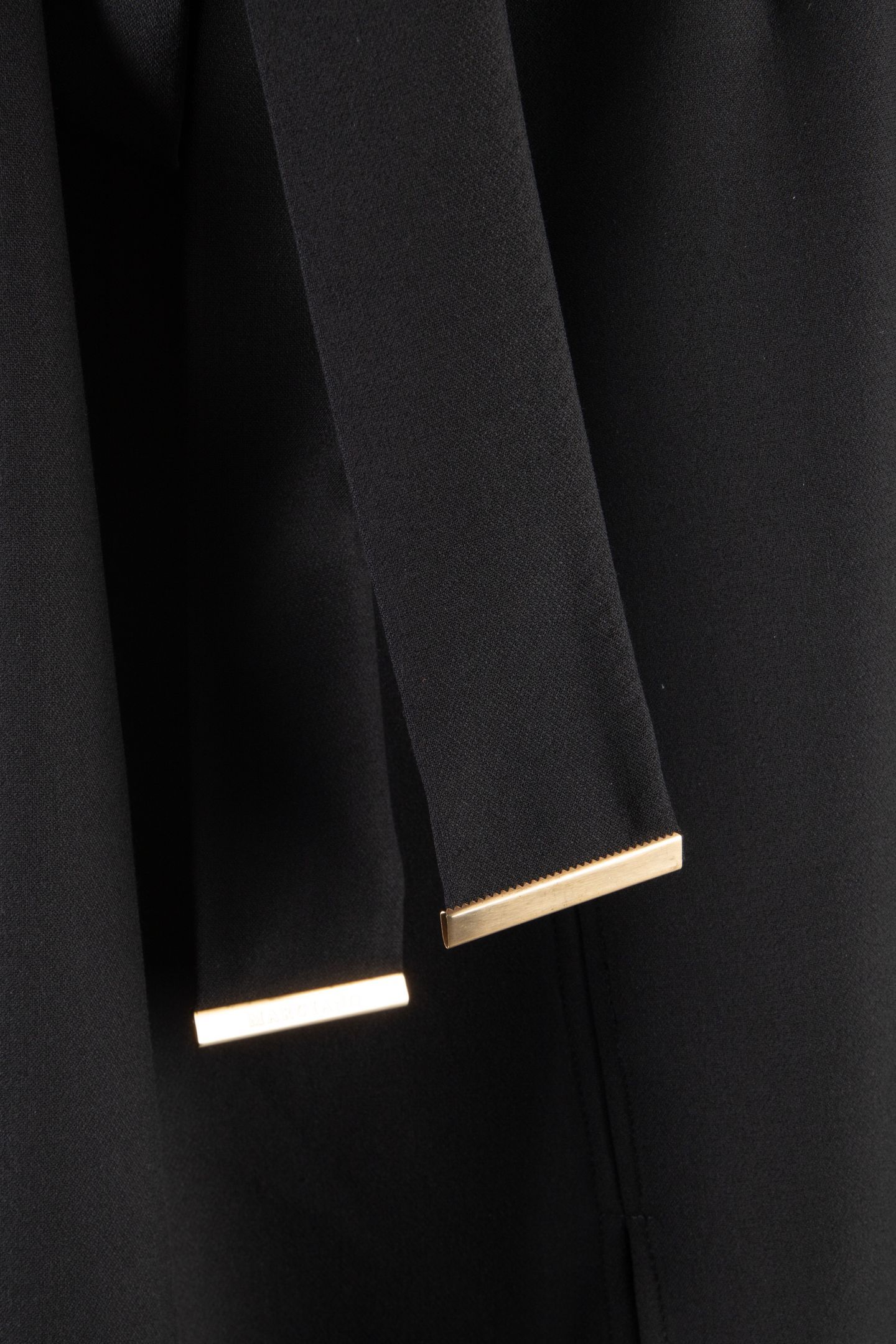 BESSY SLIM SS MIDI D JET BLACK A996 4