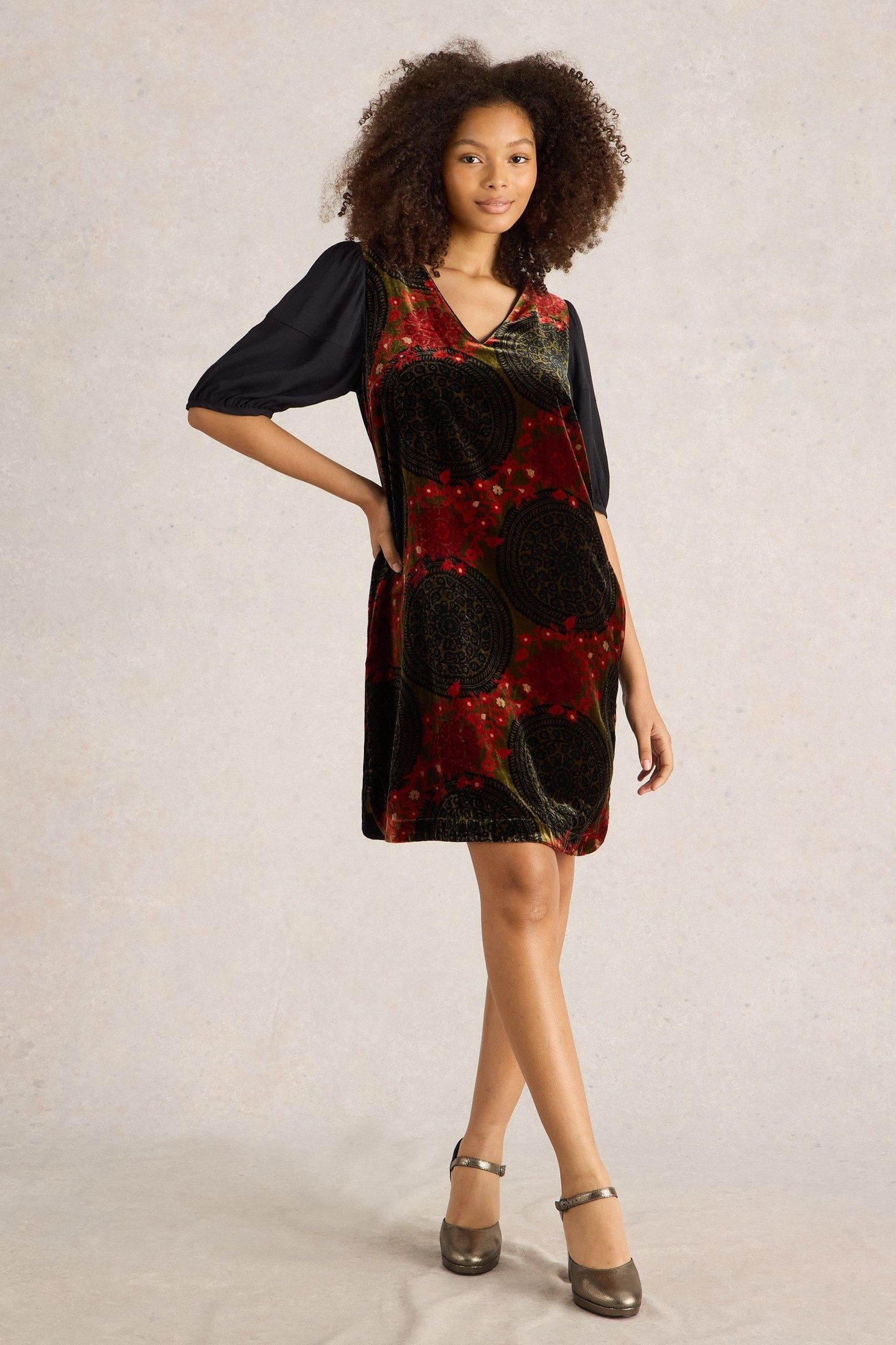 CLEO VELVET MIX DRESS GREEN PRINT 2