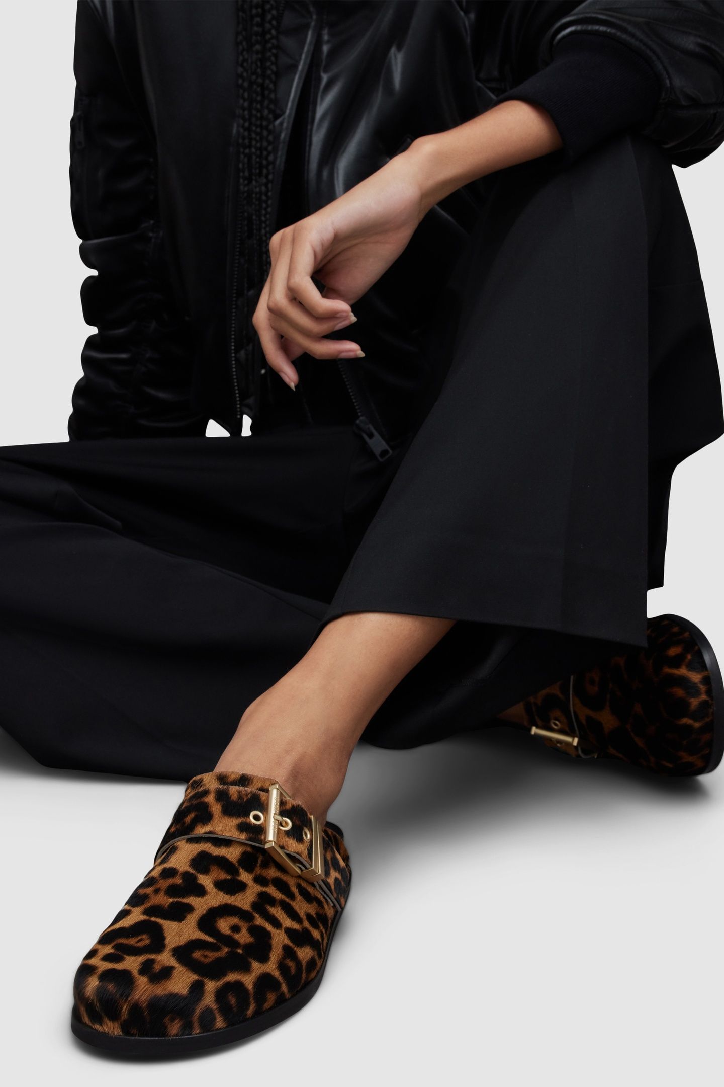 VENUS LEPO MULE ANIMAL BROWN 3