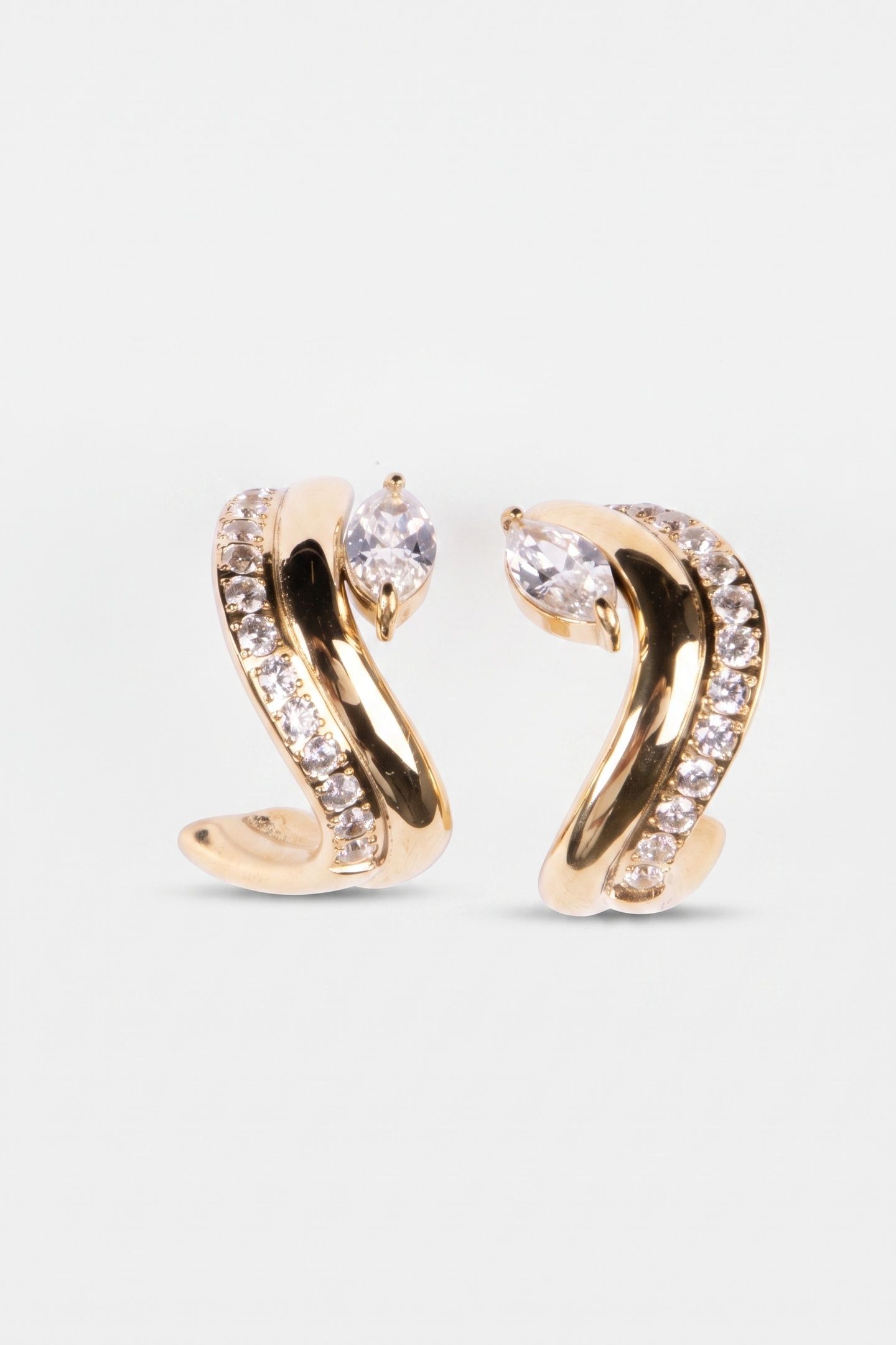 LUMI TRIO OHRRINGE GOLD 4