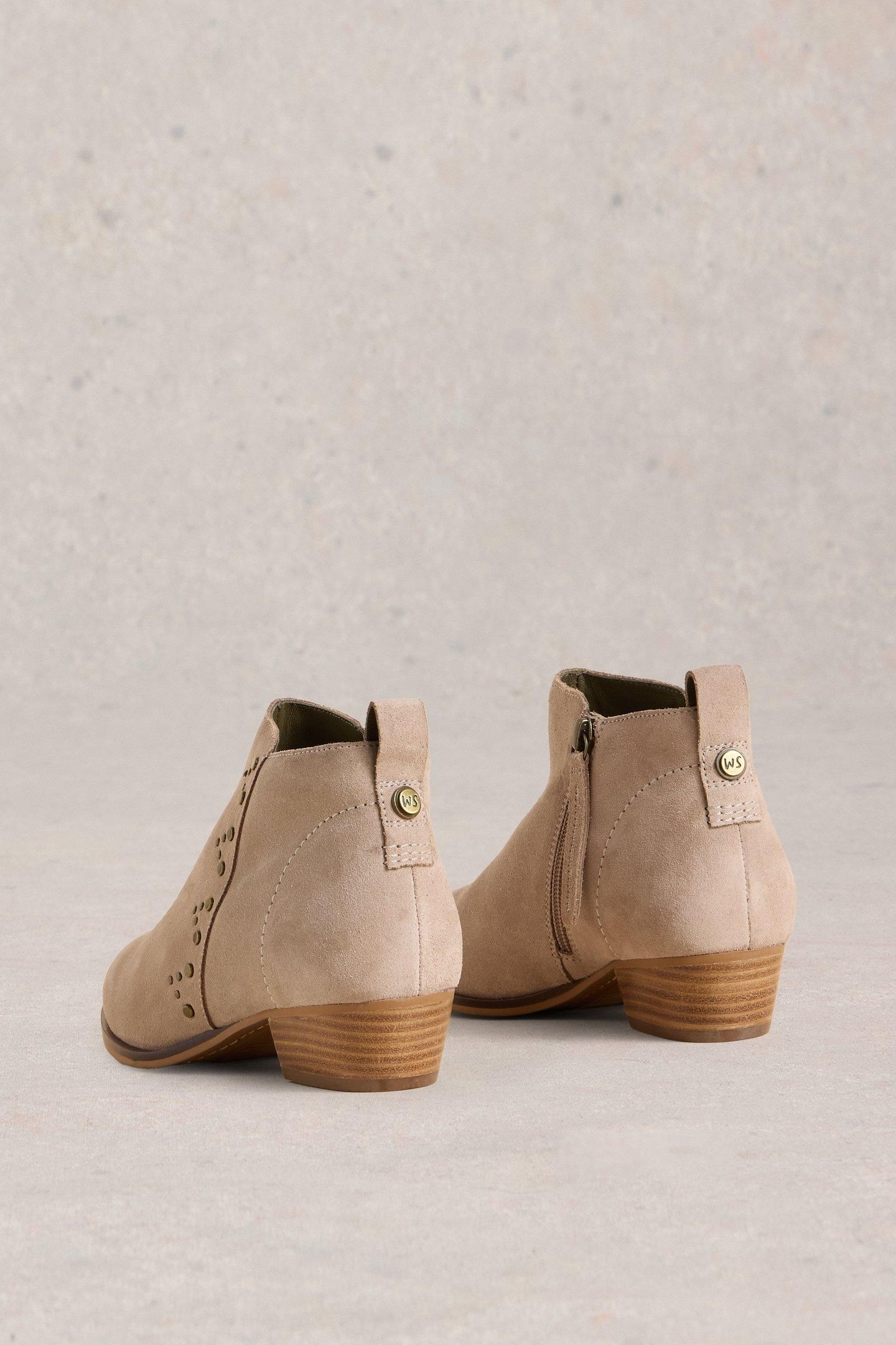 WILLOW STUD ANKLE BOOT LIGHT GREY 4