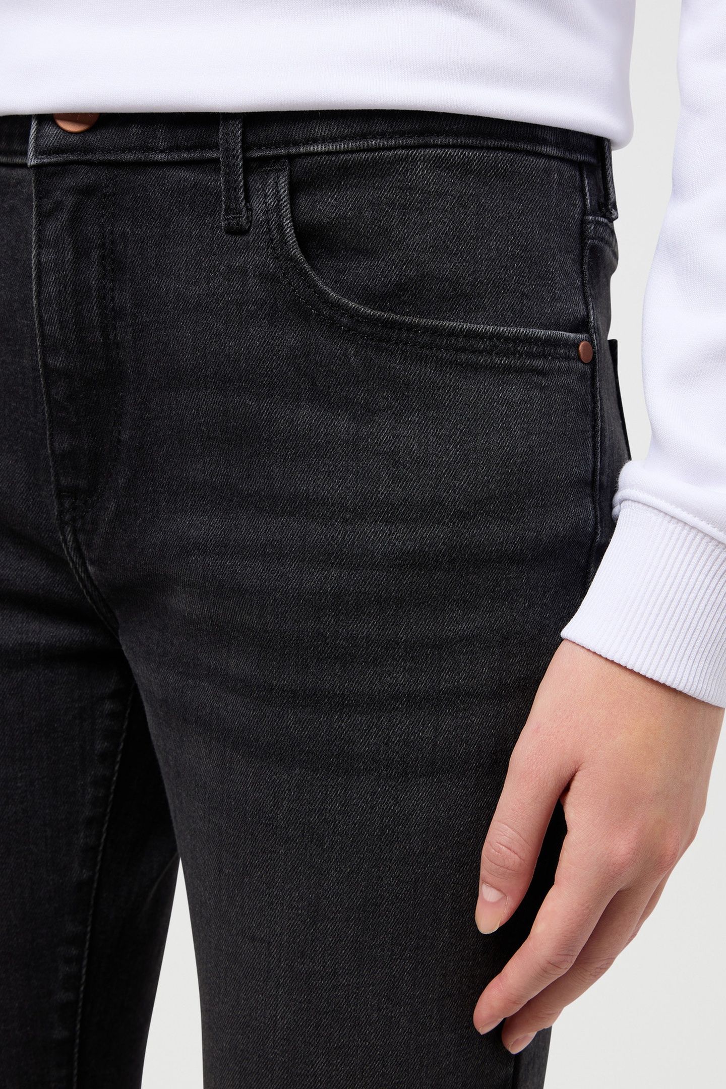 SKINNY BLACK JEANS 5