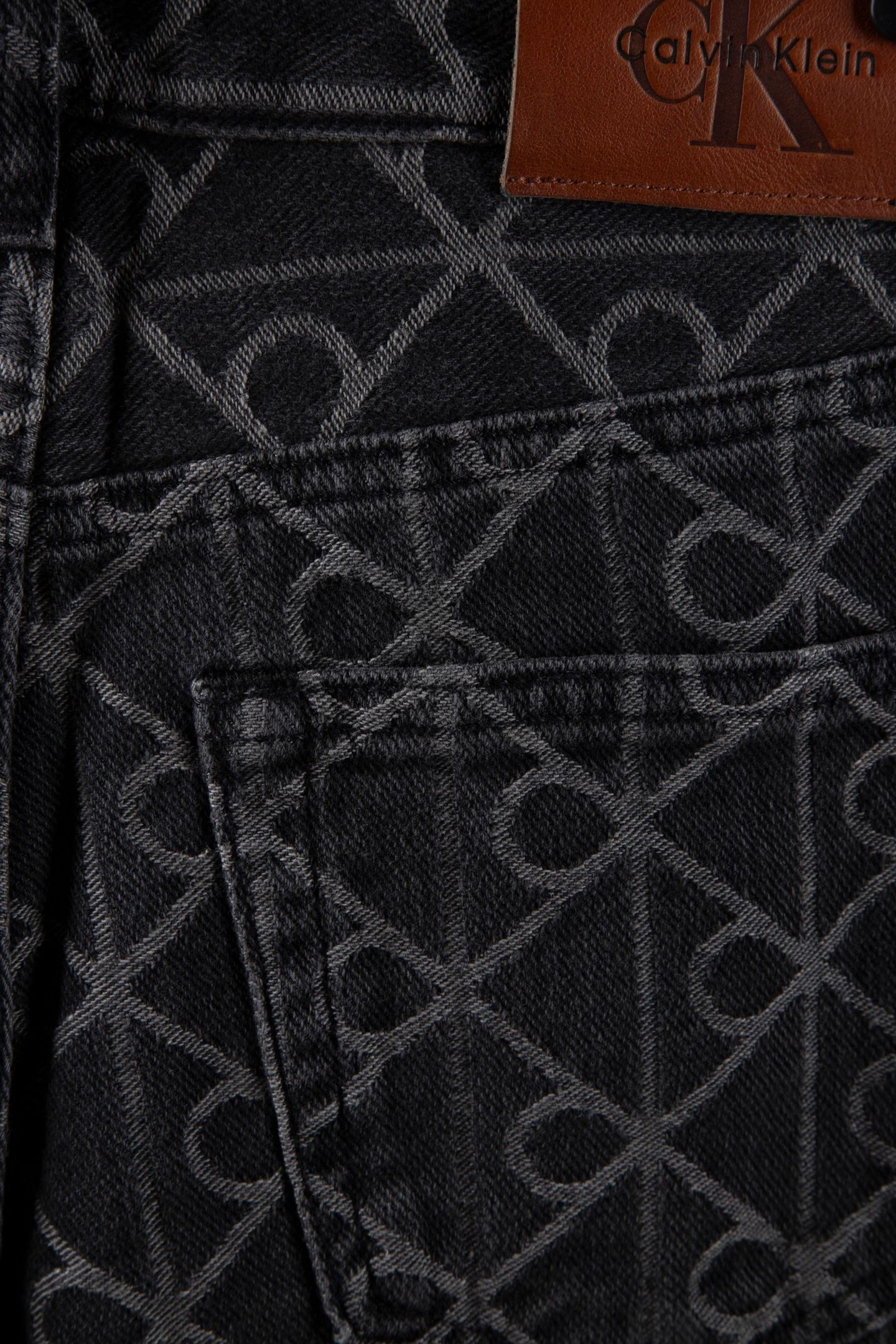 SIGNATURE 90S STRAIGHT JEAN BLACK EMBLEM 4