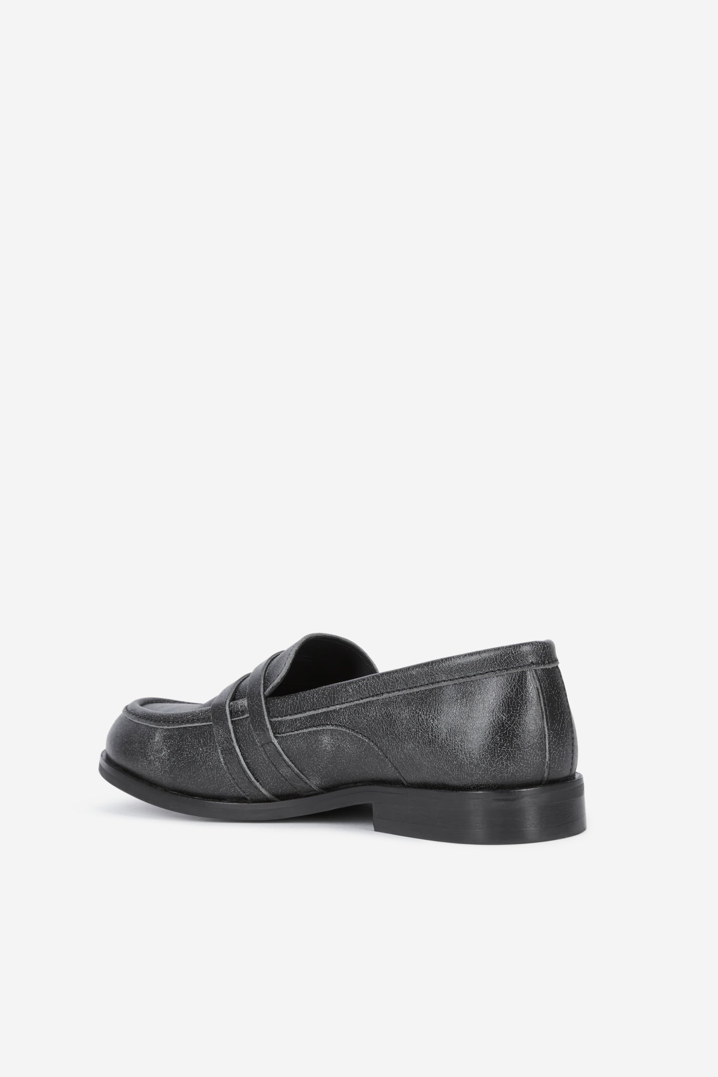 LEATHER MOCCASINS WITH A DISTURBED EFFECT BLACK 3