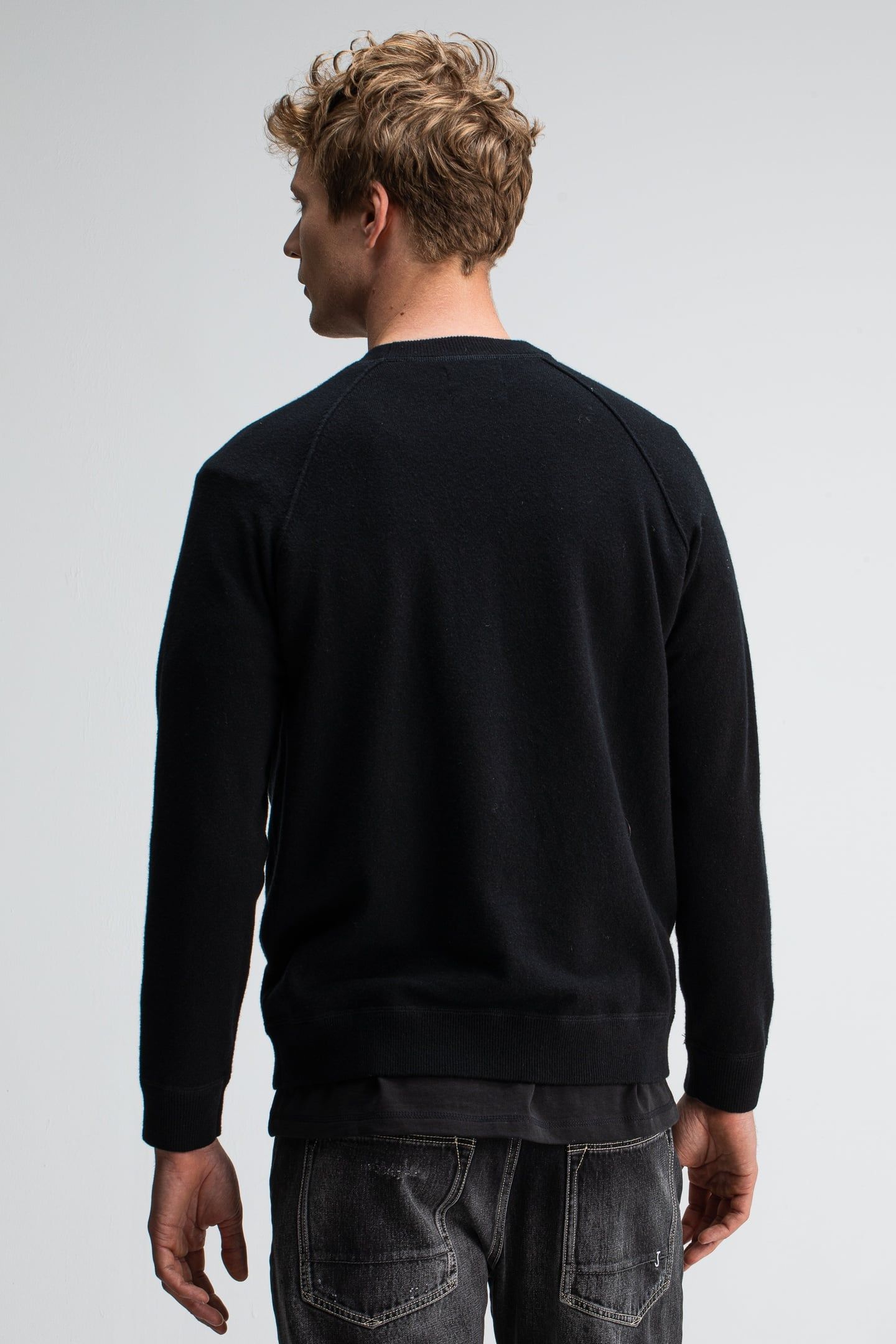 CLIFTON SWEAT CREW OFF BLACK 2