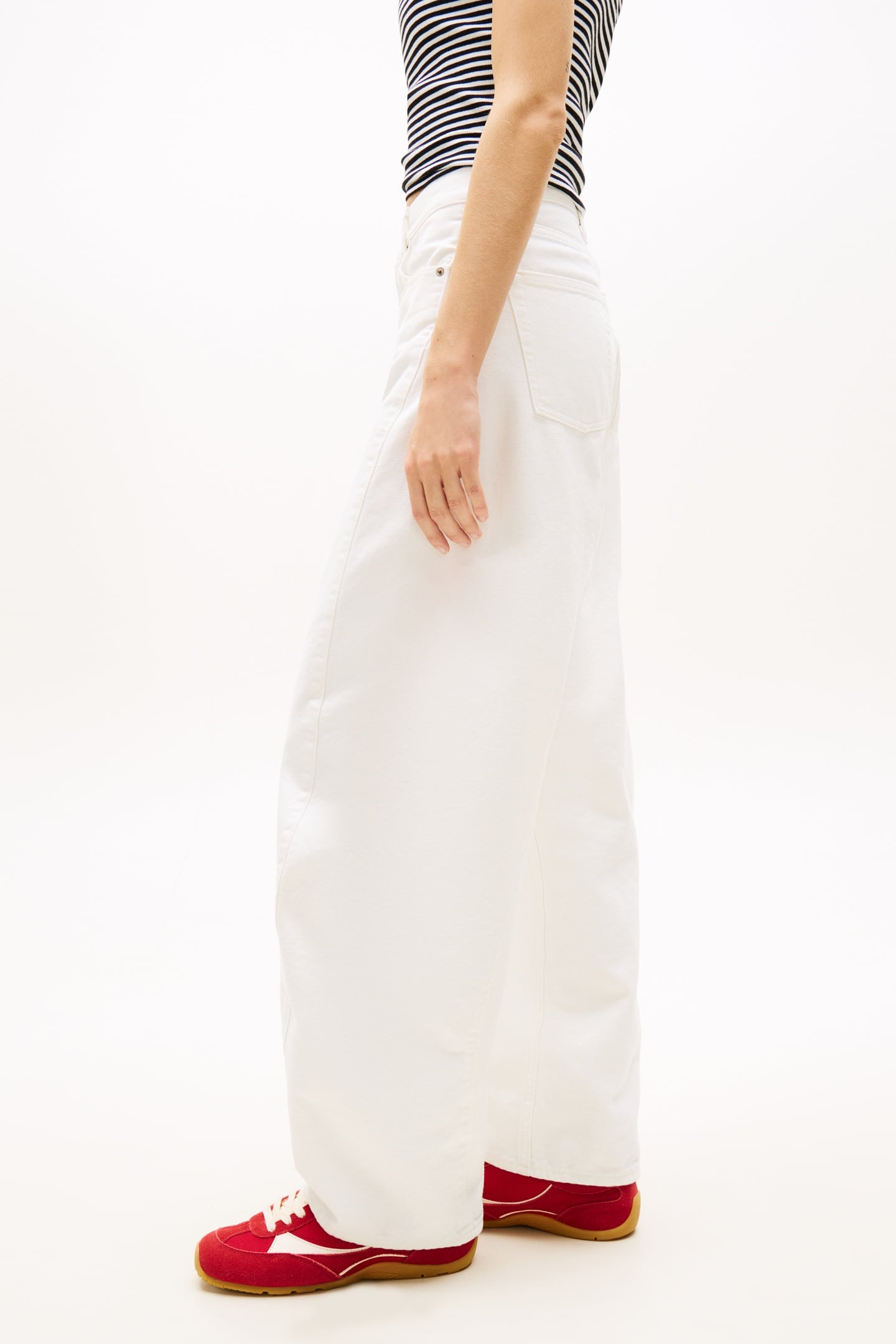 ELLA MID BARREL DENIM WHITE 4