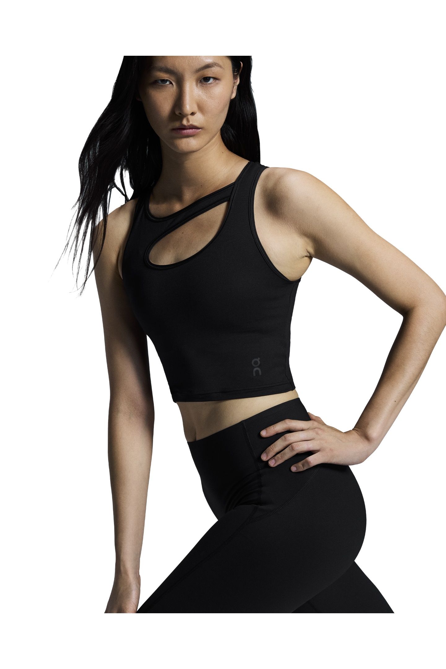 STUDIO CUT-OUT CROP 1 BLACK 6