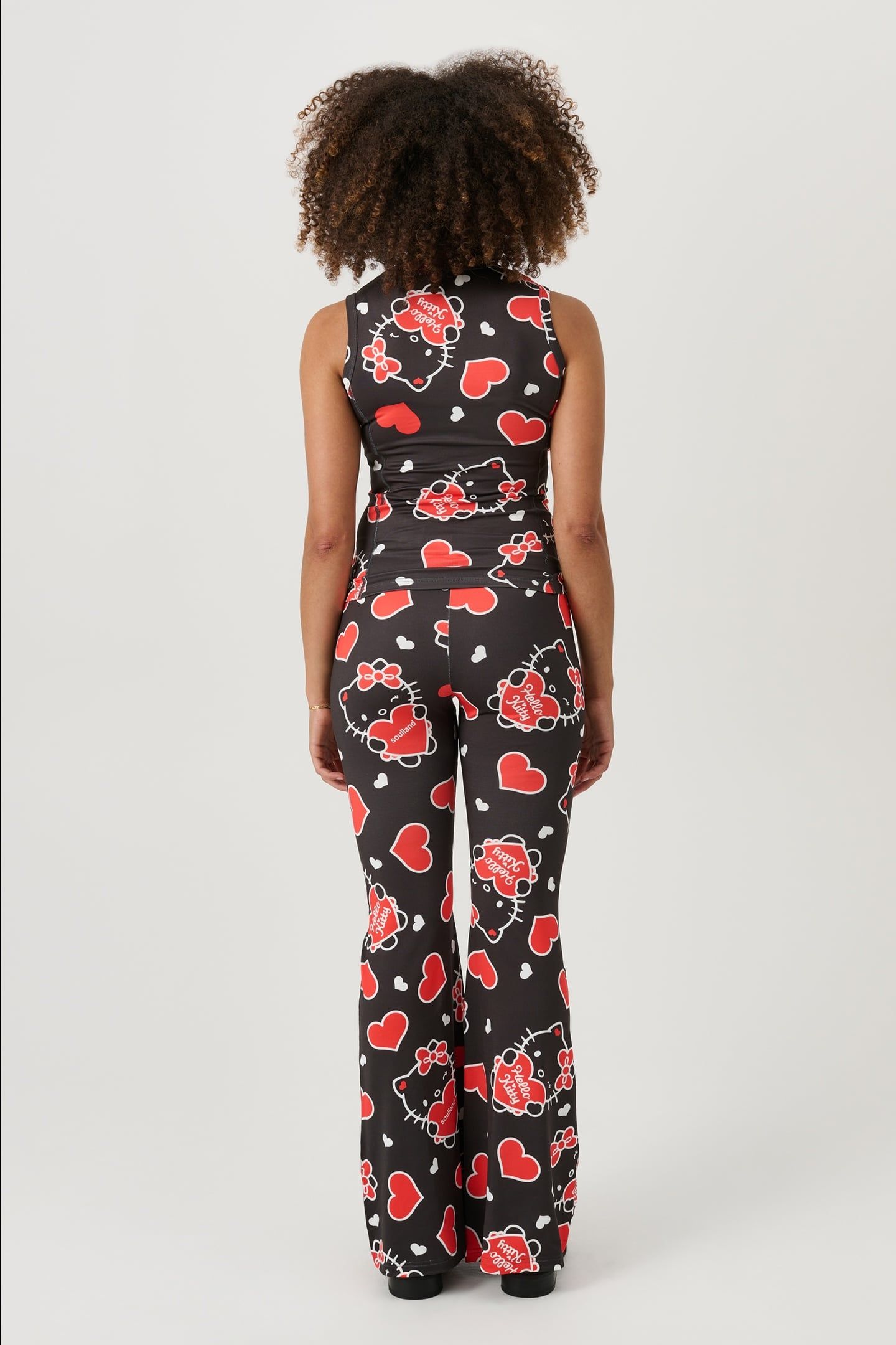 HK HAVEN PANTS BLACK AOP 1