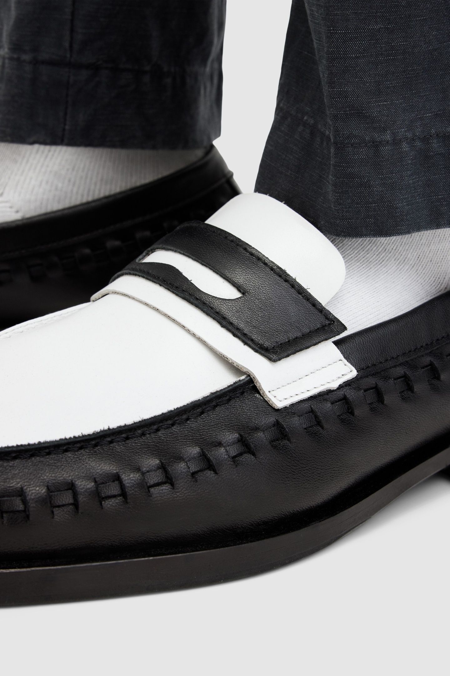 SAMMY LEATHER LOAFER BLACK/WHITE 5