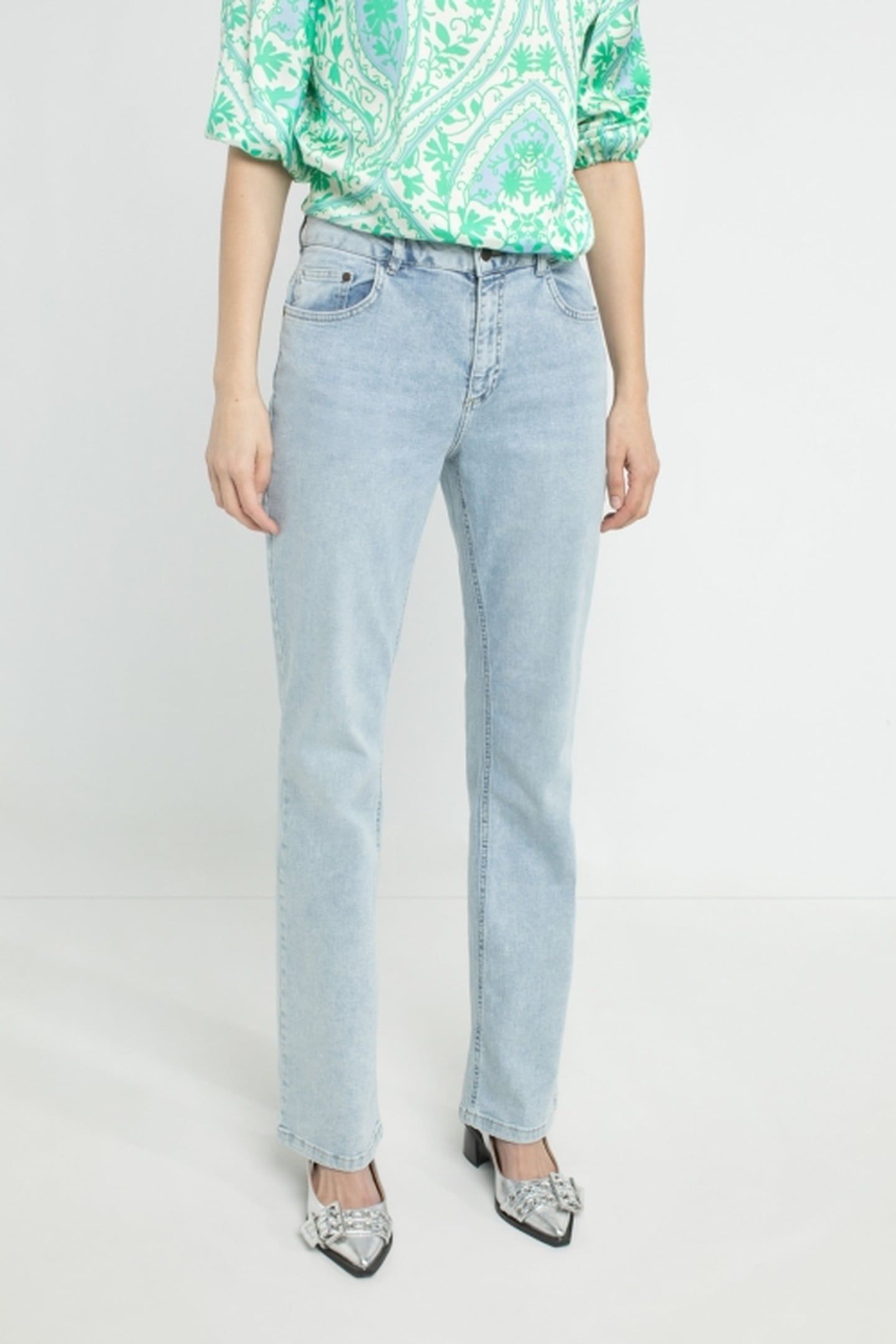 ALESSANDRO DENIM FLARE LIGHT JEANS 2