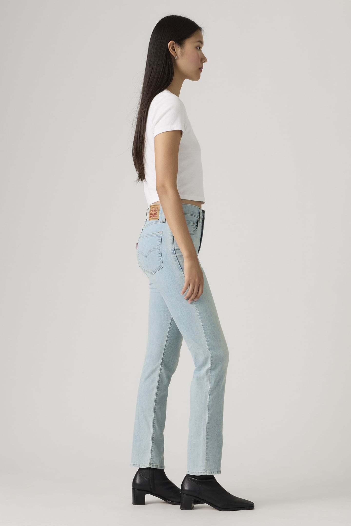 724™ HIGH RISE STRAIGHT LIGHTWEIGHT JEANS 5