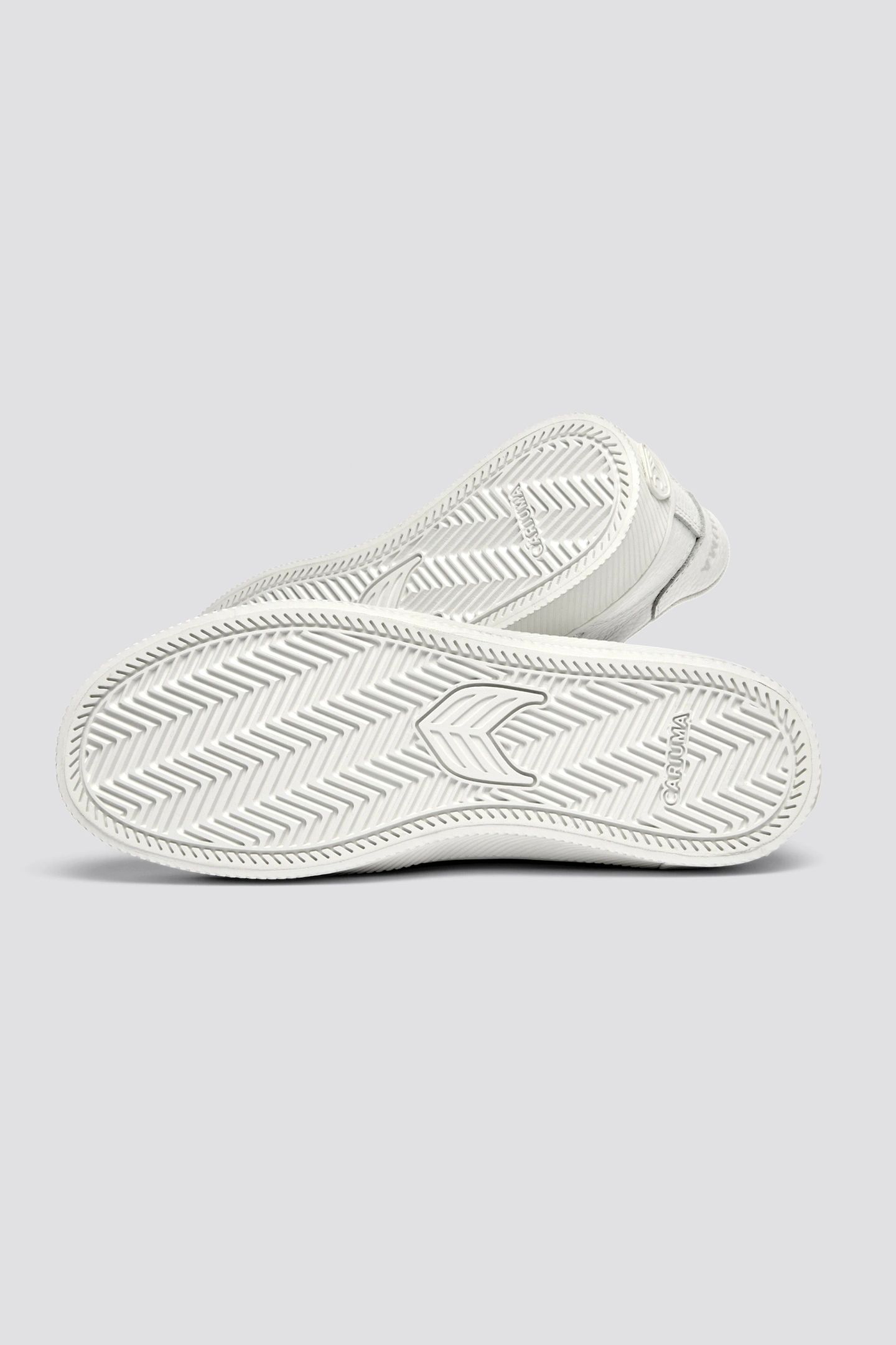 SALVAS PEBBLED LEATHER WHITE ICE LOGO 8