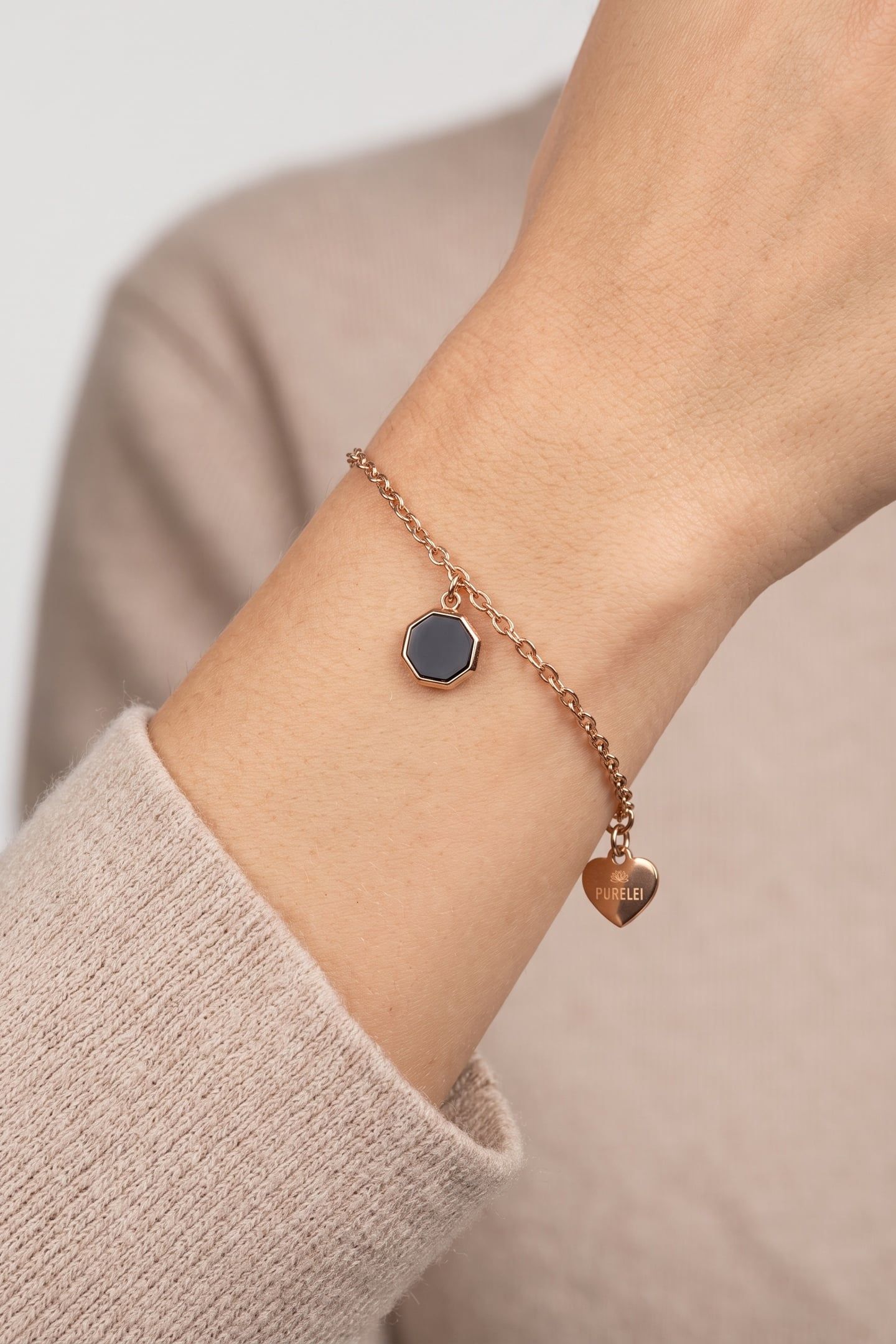 BELOVED ARMBAND ROSEGOLD 1