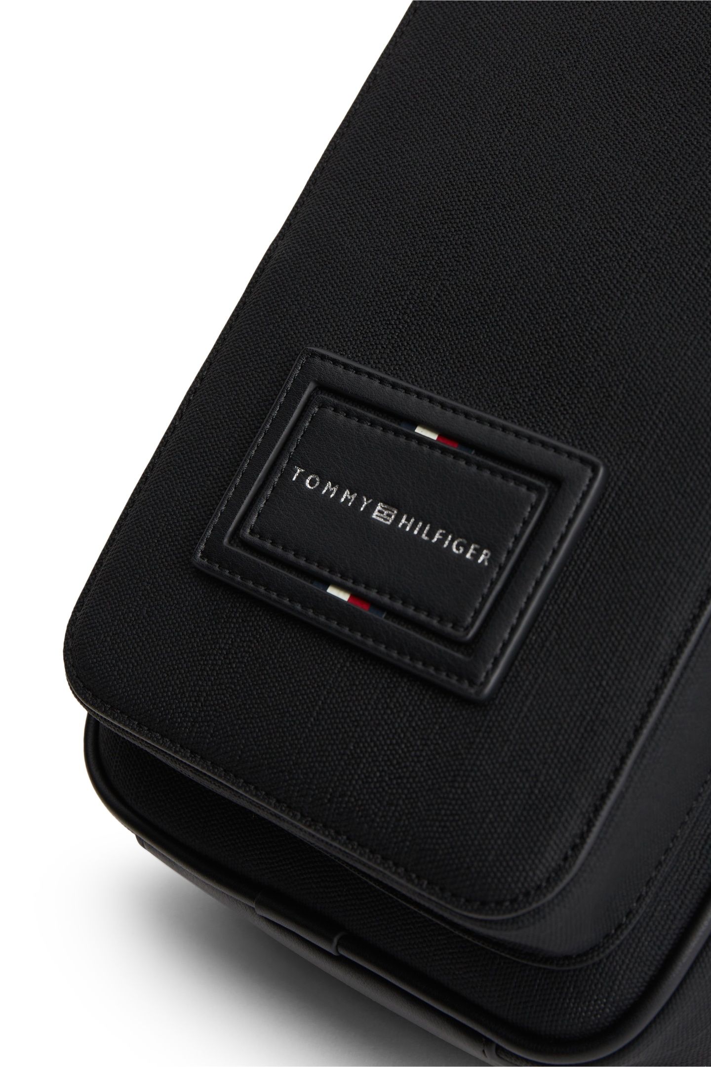 TH FOUNDATION SLINGBAG BLACK 4