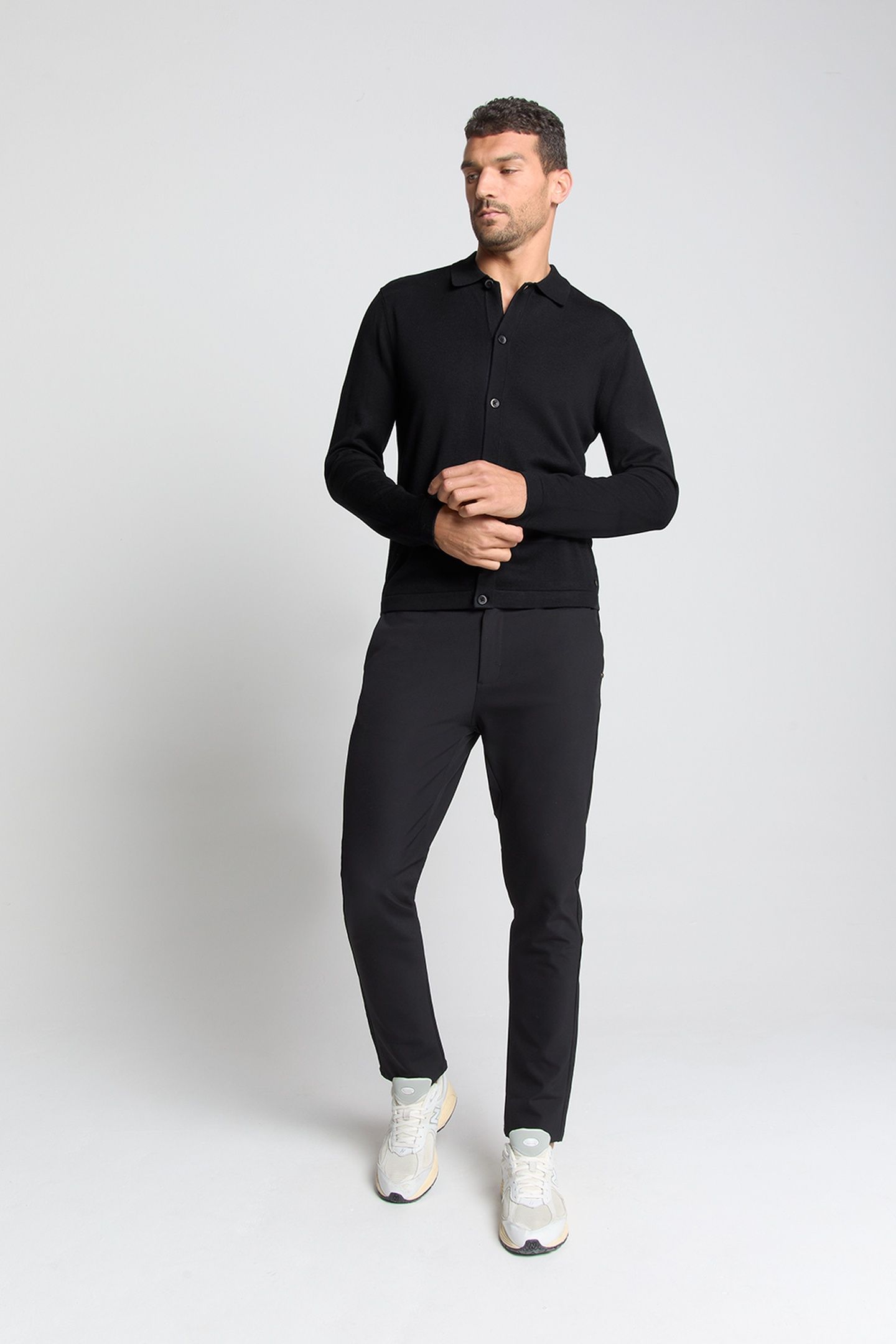 PULLOVER FULL BUTTON POLO BLACK 2