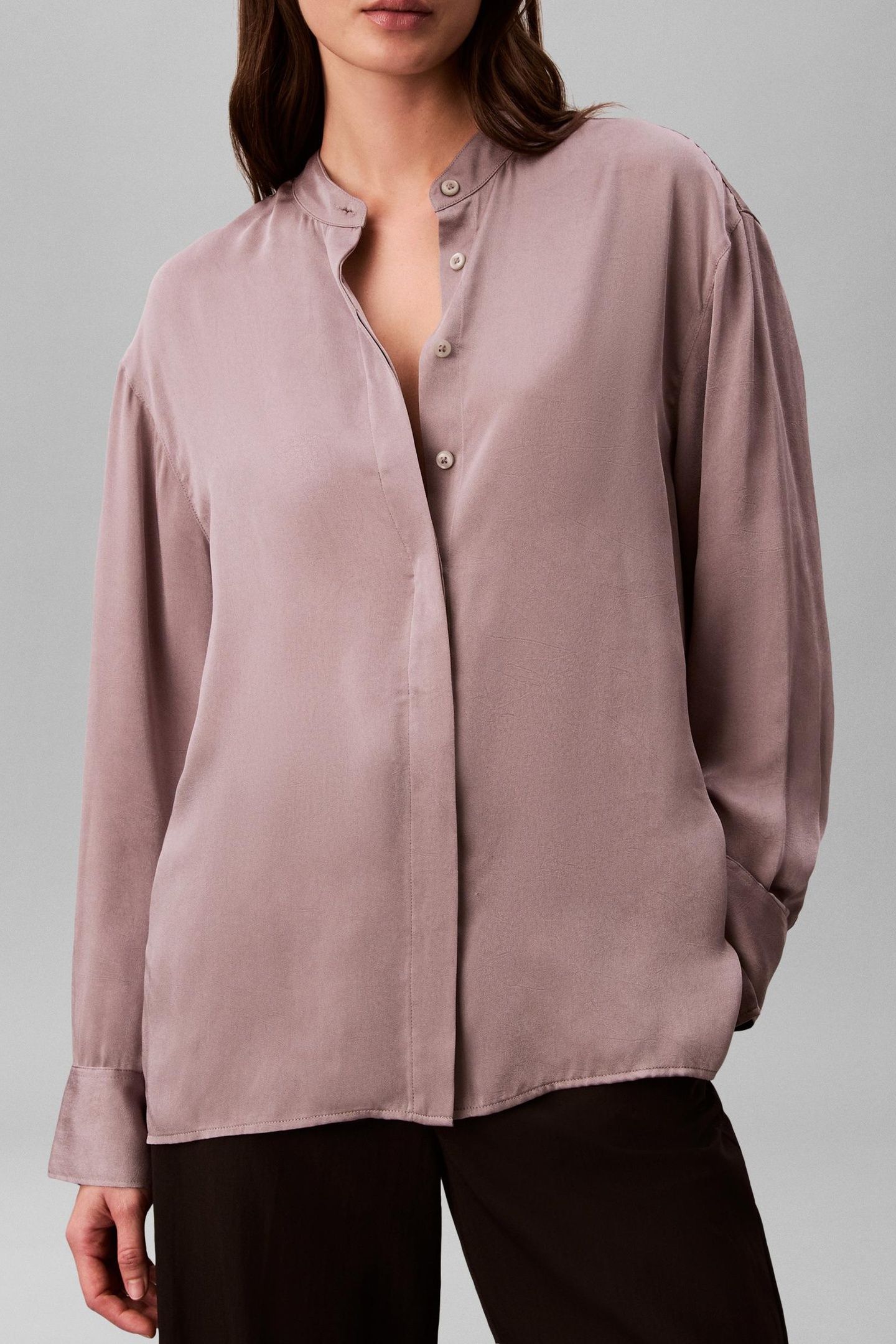 WASHED SATIN RELAXED TOP DUSTED FOX 1