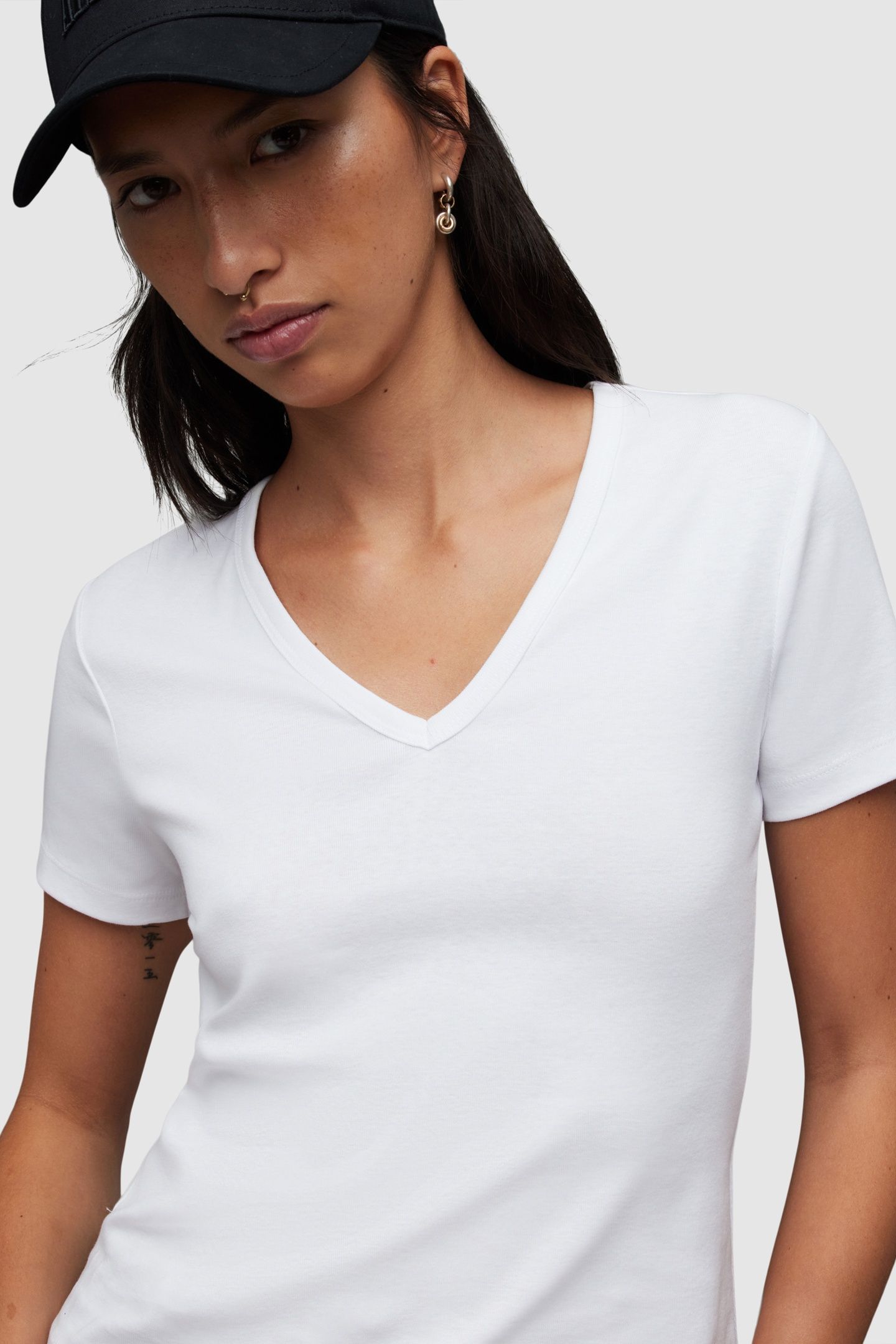 EVIE TEE WHITE 2