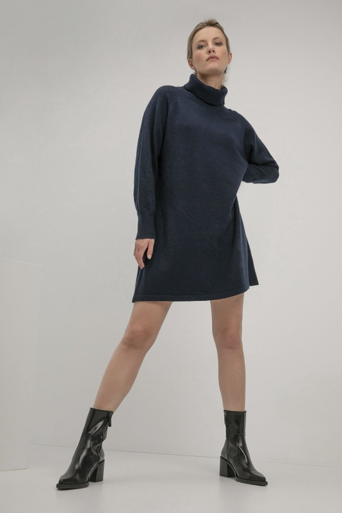 SANDY DRESS NAVY 1