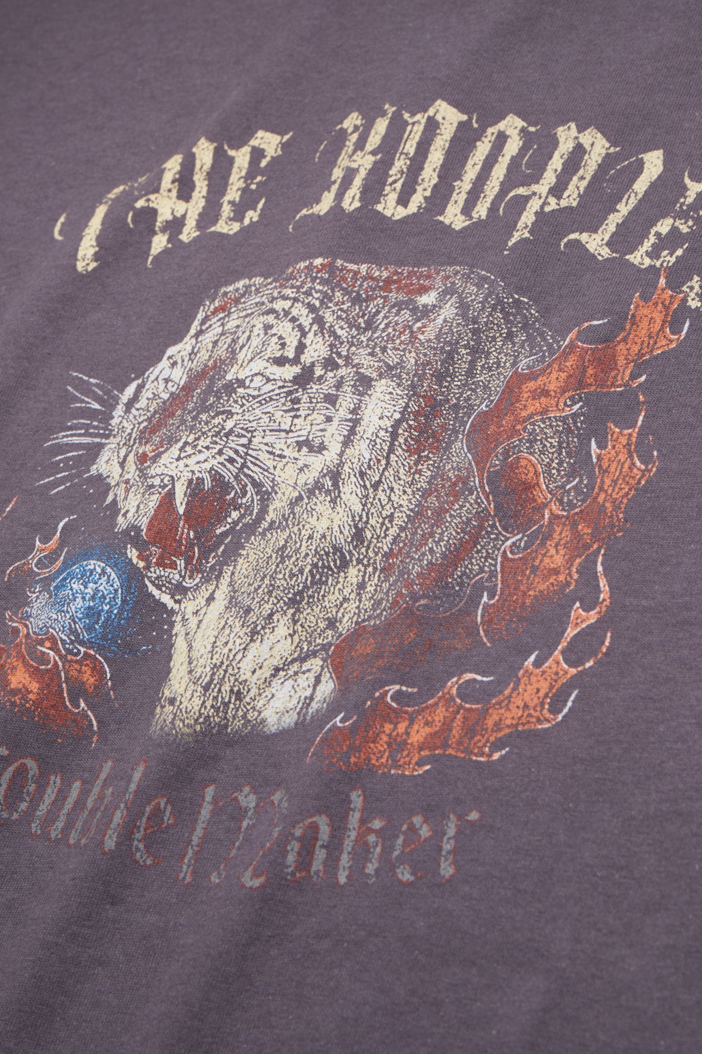 SHORT-SLEEVED T-SHIRT WITH TIGER PRINT ON THE FRONT CARBONE 5