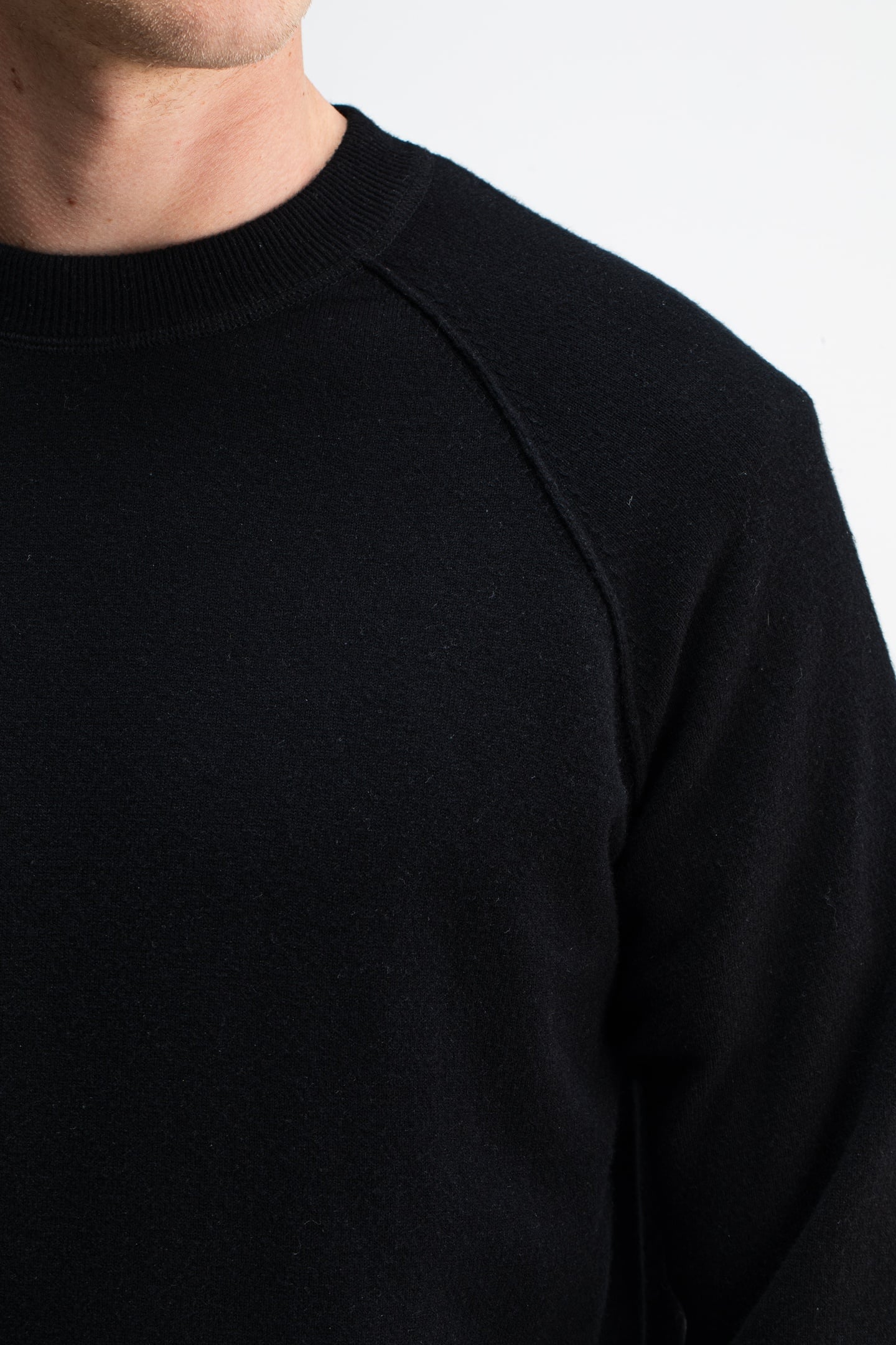 CLIFTON SWEAT CREW OFF BLACK 5